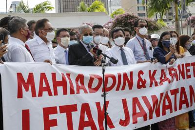 Malaysia lawmakers protest Parliament closure as ploy by PM  AP News