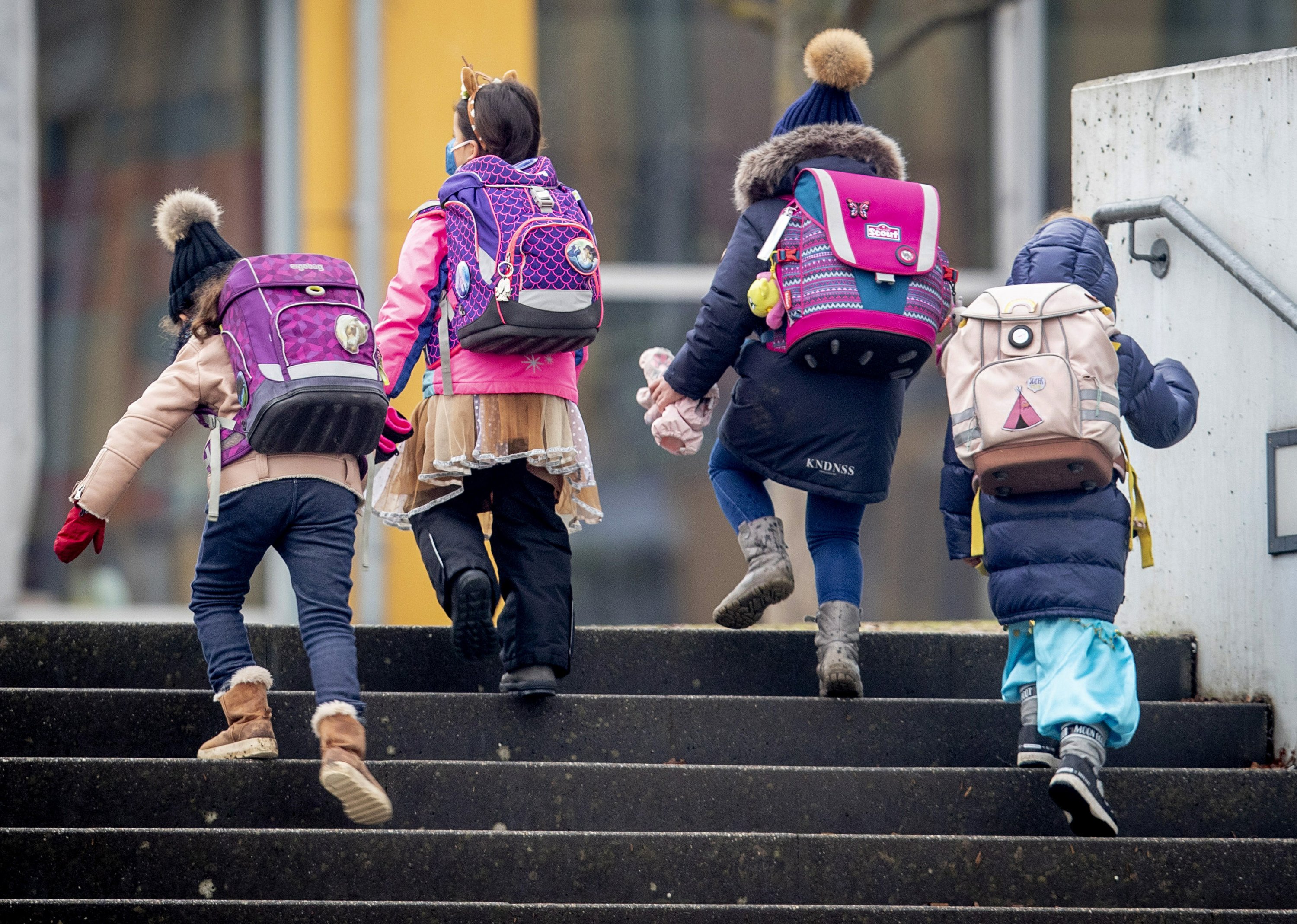 Teachers lament the “chaotic” virus rules in German schools