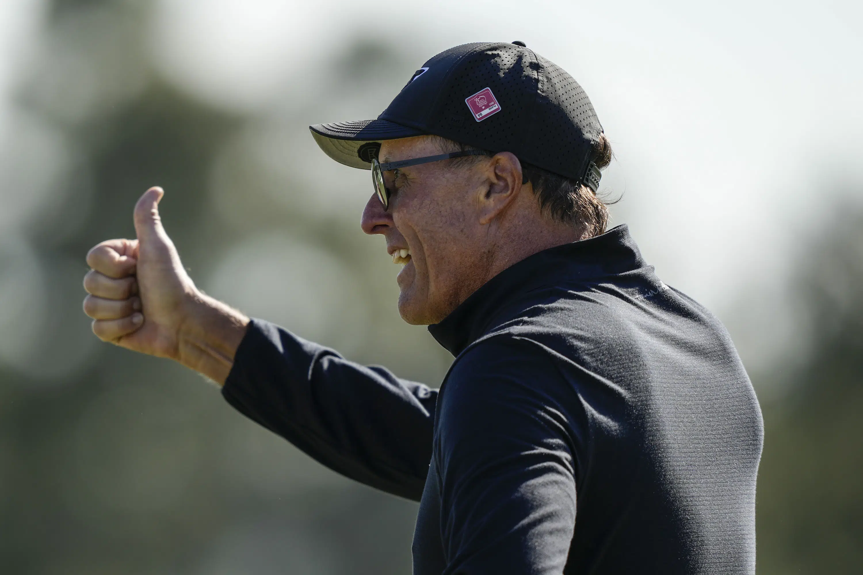 Column: Mickelson begins road to redemption at the Masters