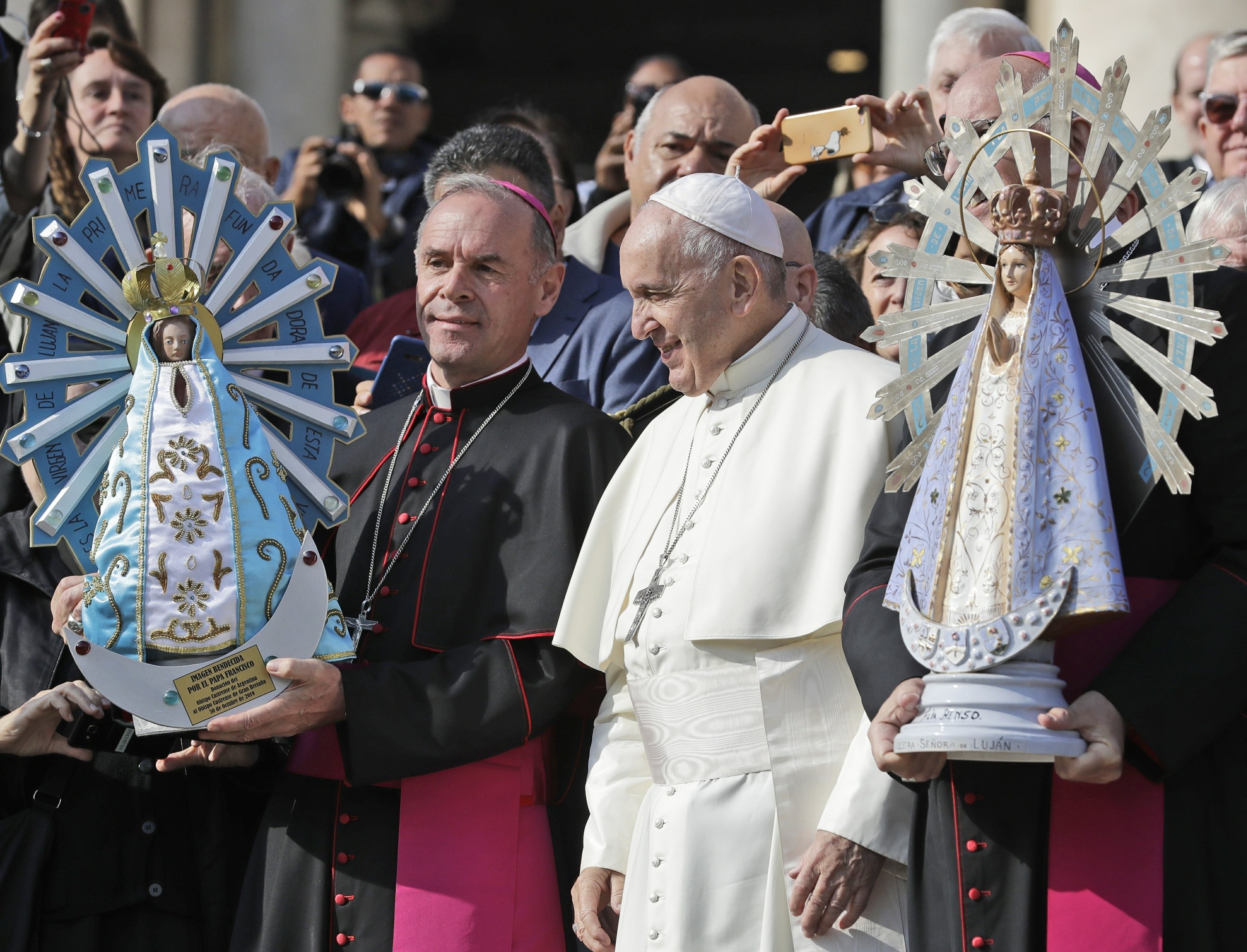 Pope seeks to 'liberate' Virgin from the Mafia | AP News
