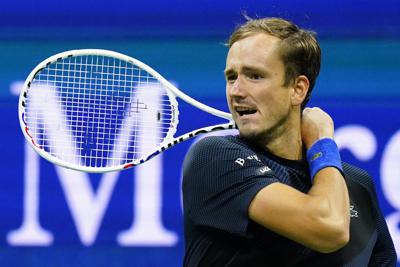 dyr Charlotte Bronte Mose Defending champ Medvedev into 3rd round | US Open updates | AP News
