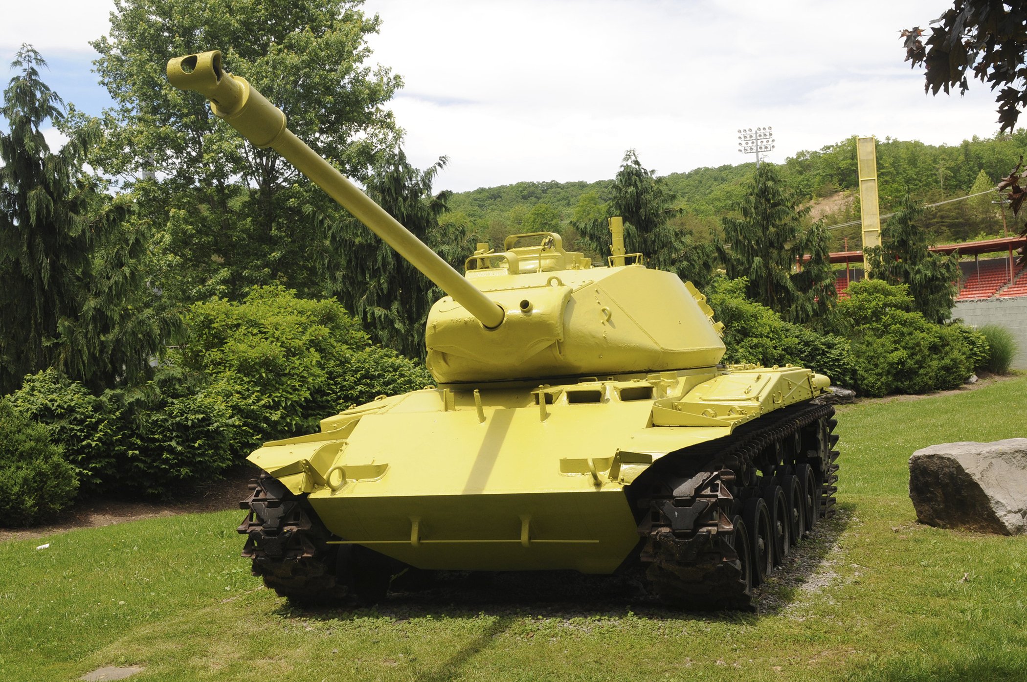 Желтый танк