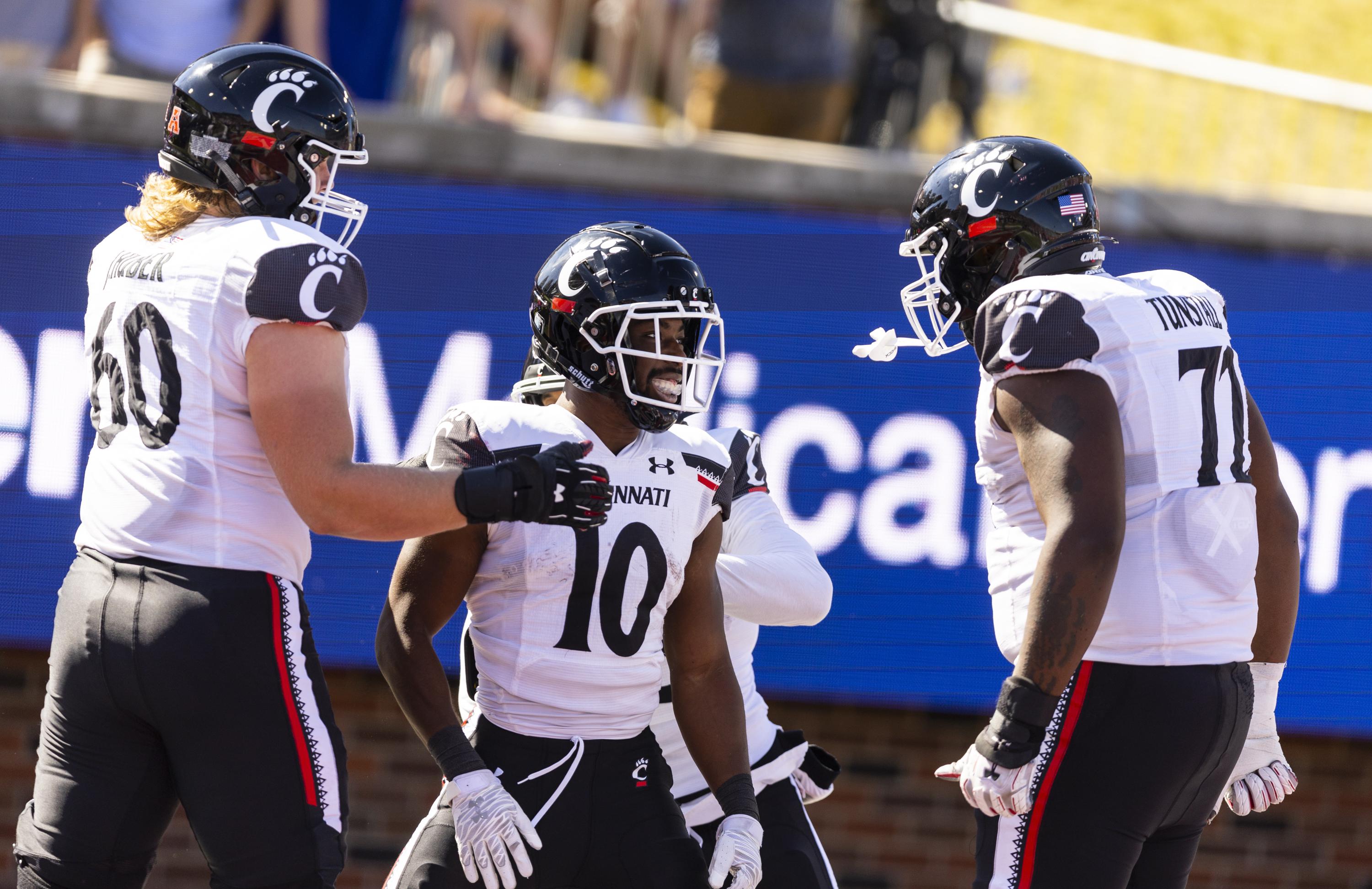 Ap Top 100 Football - y52qwpa