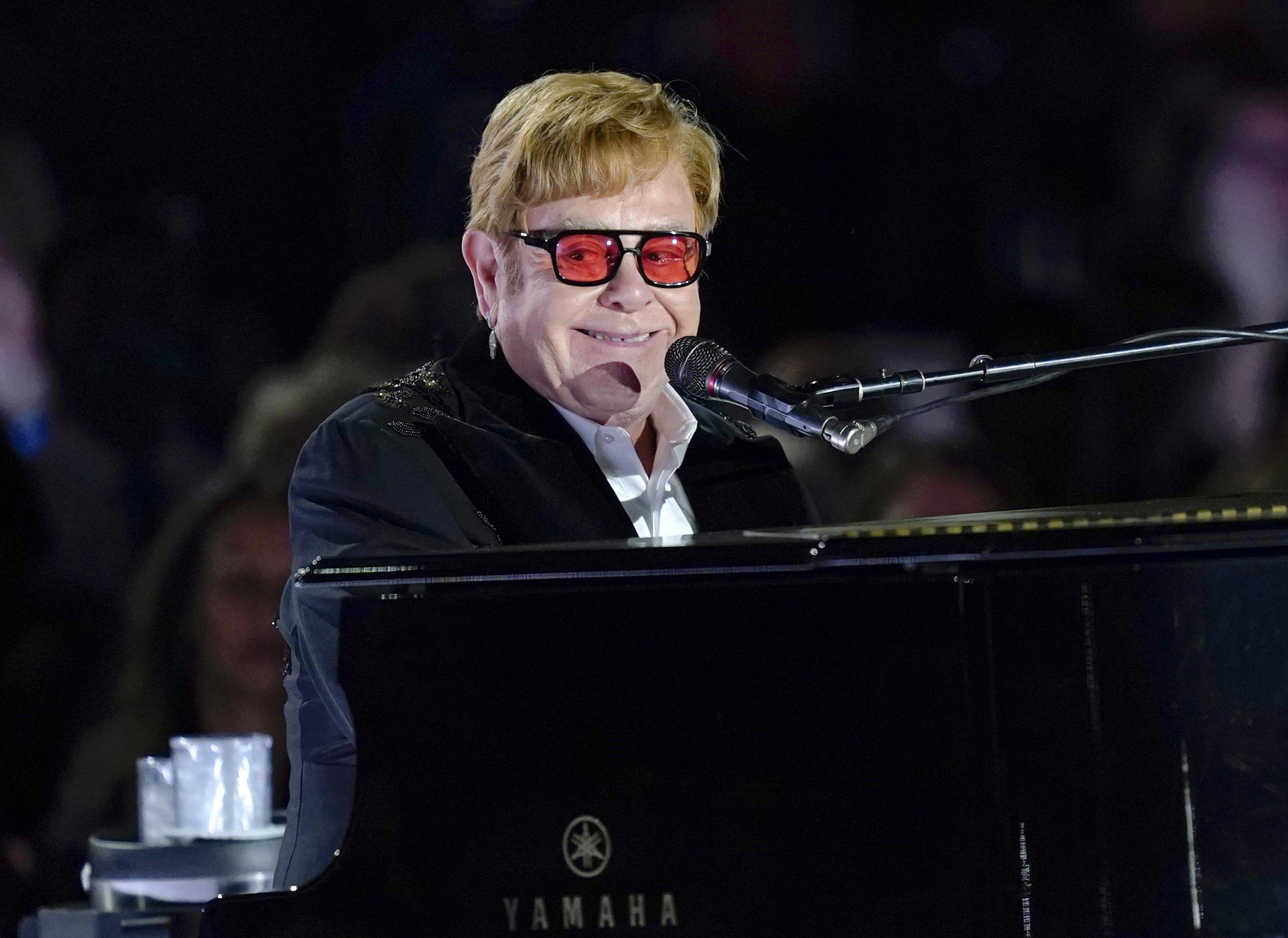 Elton John Research Paper