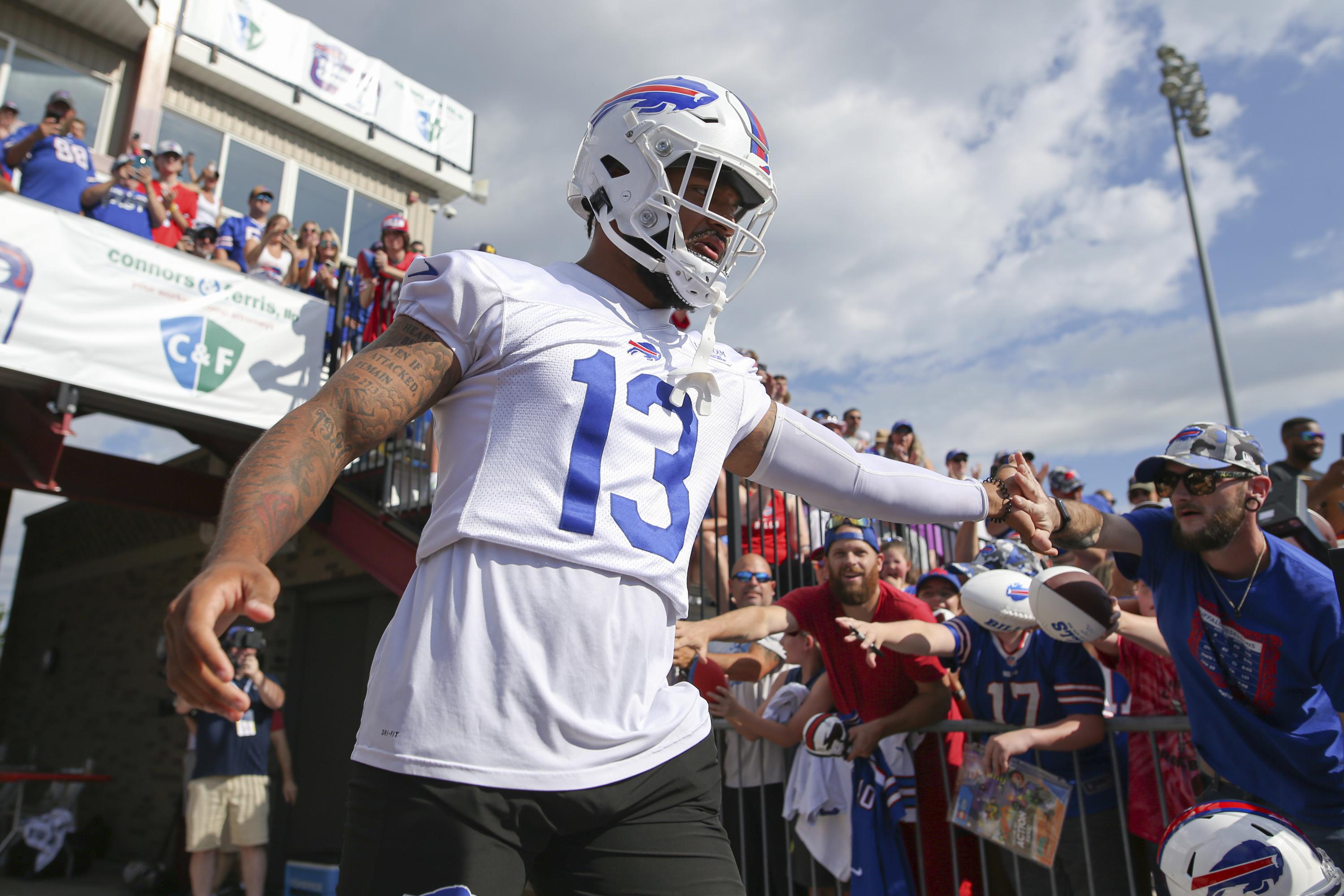 WR Gabe Davis primed to take on bigger role in Bills offense AP News