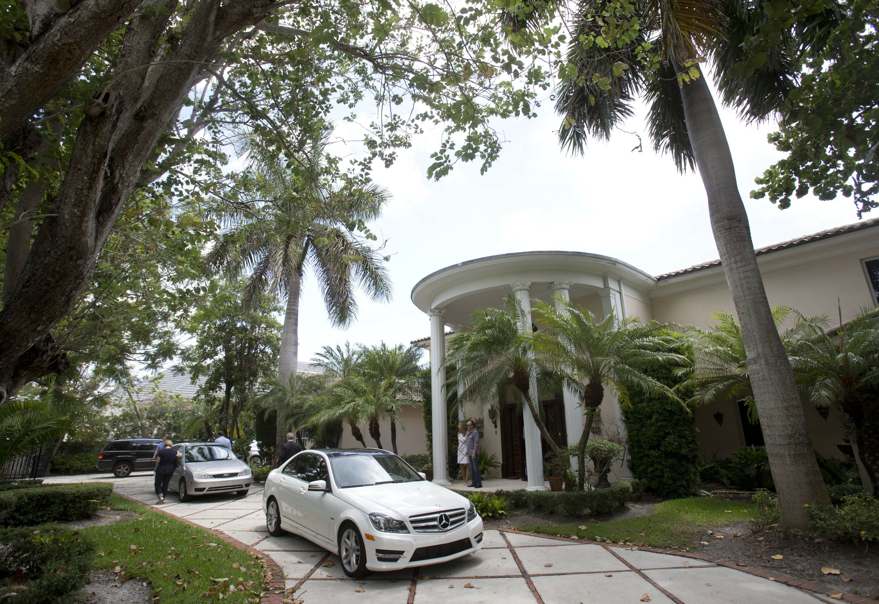 LA real estate investors buy David Cassidy's Florida home AP News