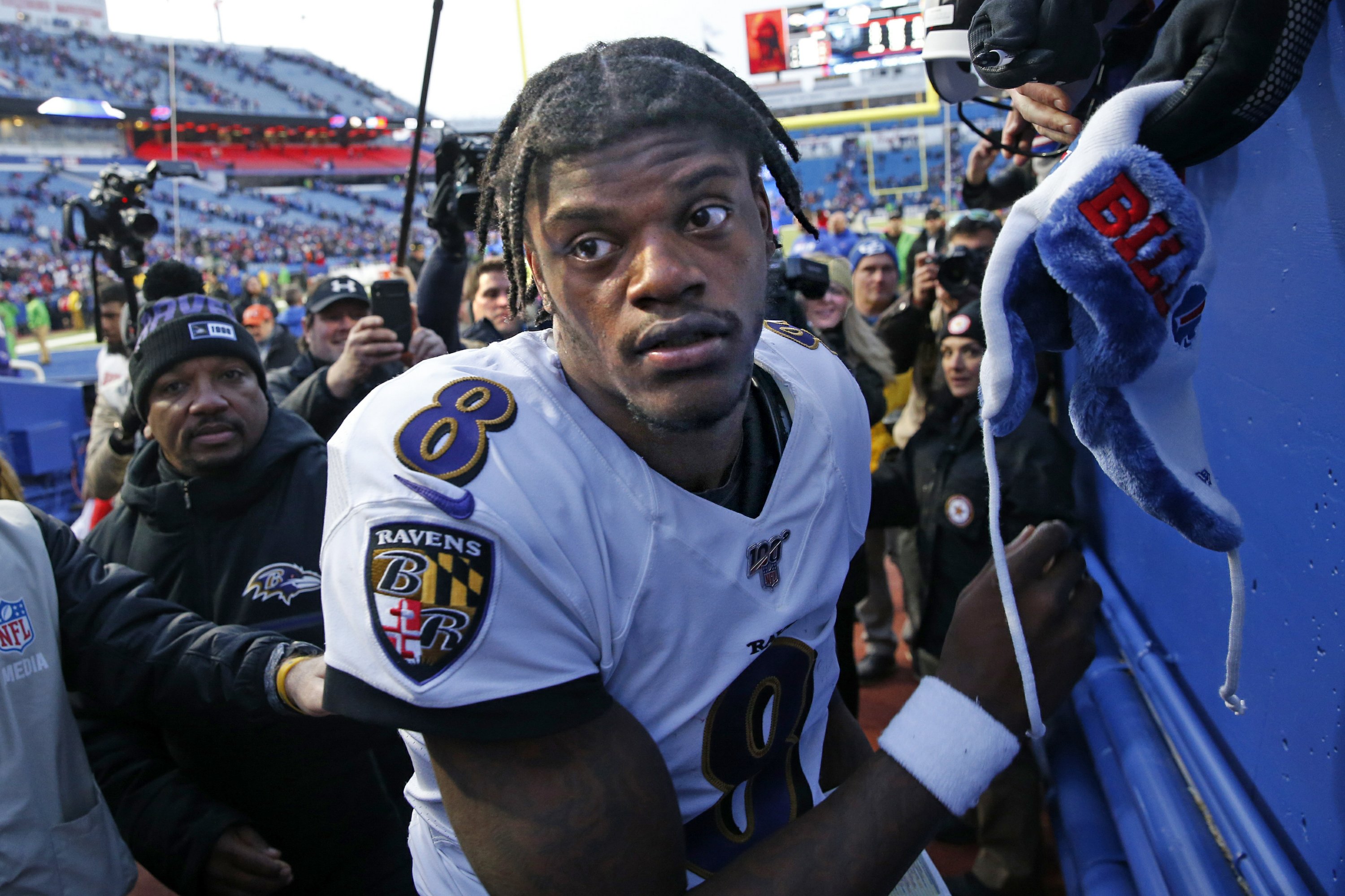 Ravens' Jackson shrugs off leg injury, keeps focus on wins AP News