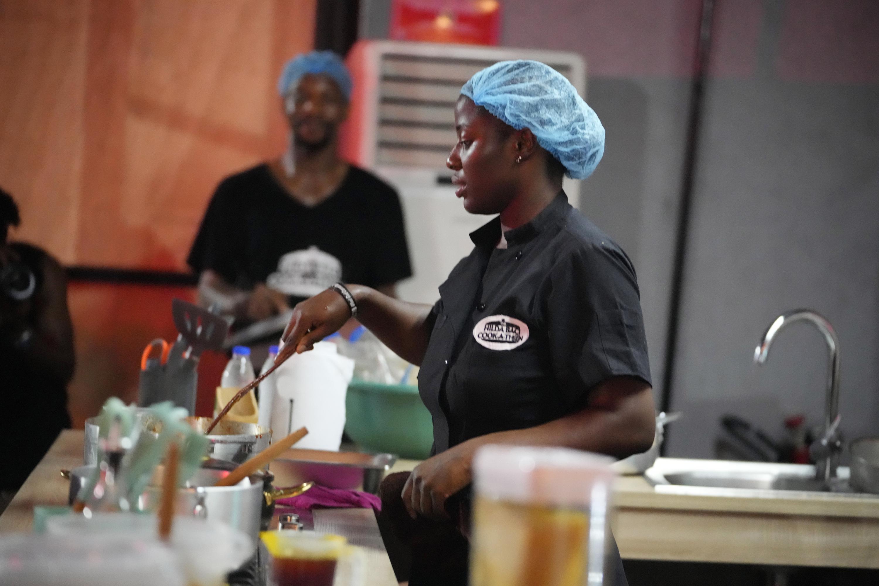 Largest Measuring Cup: World Kitchen breaks Guinness World Records record