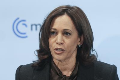 La vicepresidenta de Estados Unidos, Kamala Harris, habla durante la Conferencia de Seguridad de Múnich, el sábado 19 de febrero de 2022 en Múnich, Alemania. (AP Foto/Michael Probst)