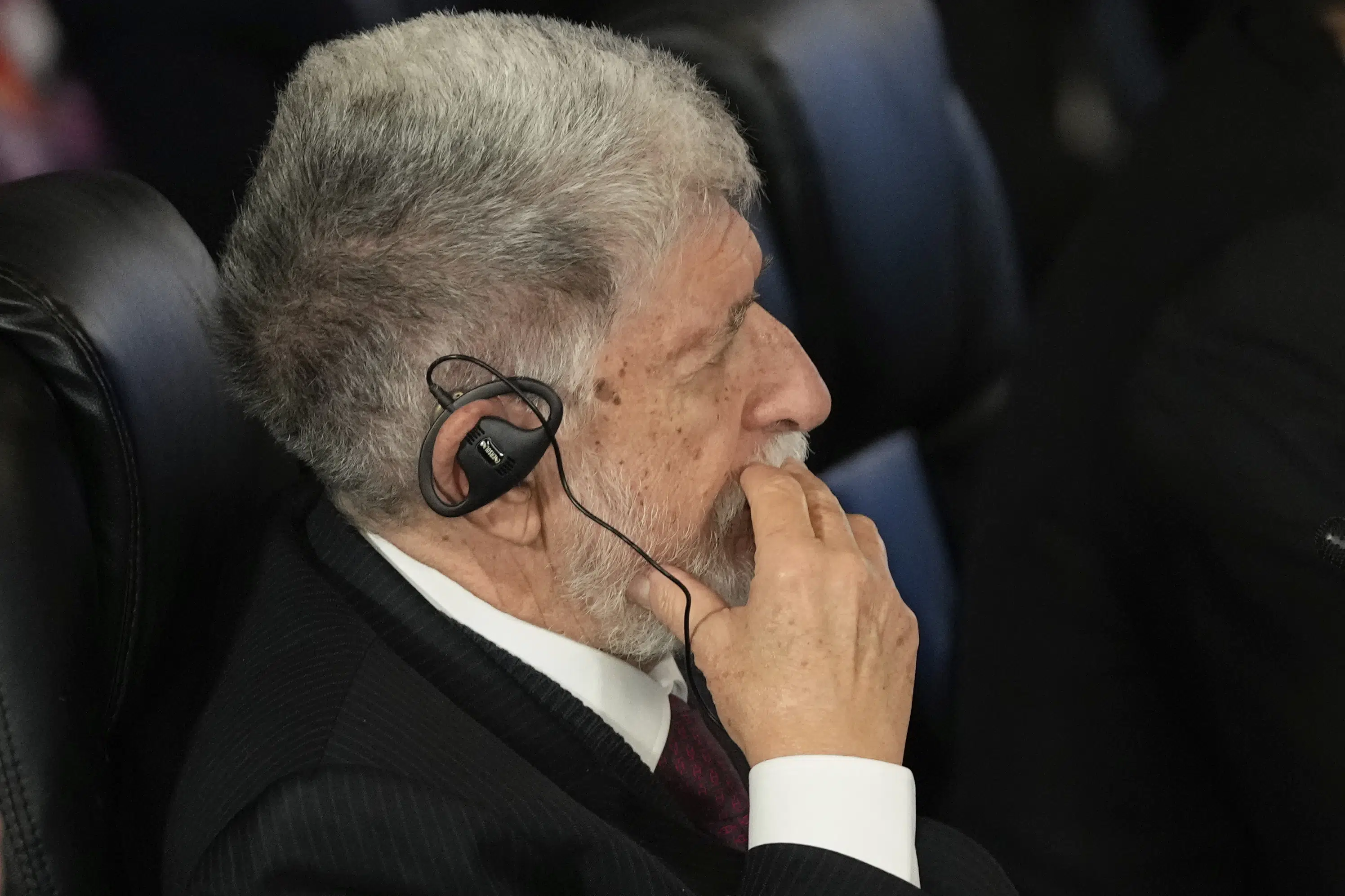 Enviado de Lula se encontra com Zelensky da Ucrânia, após declarações que geraram revolta