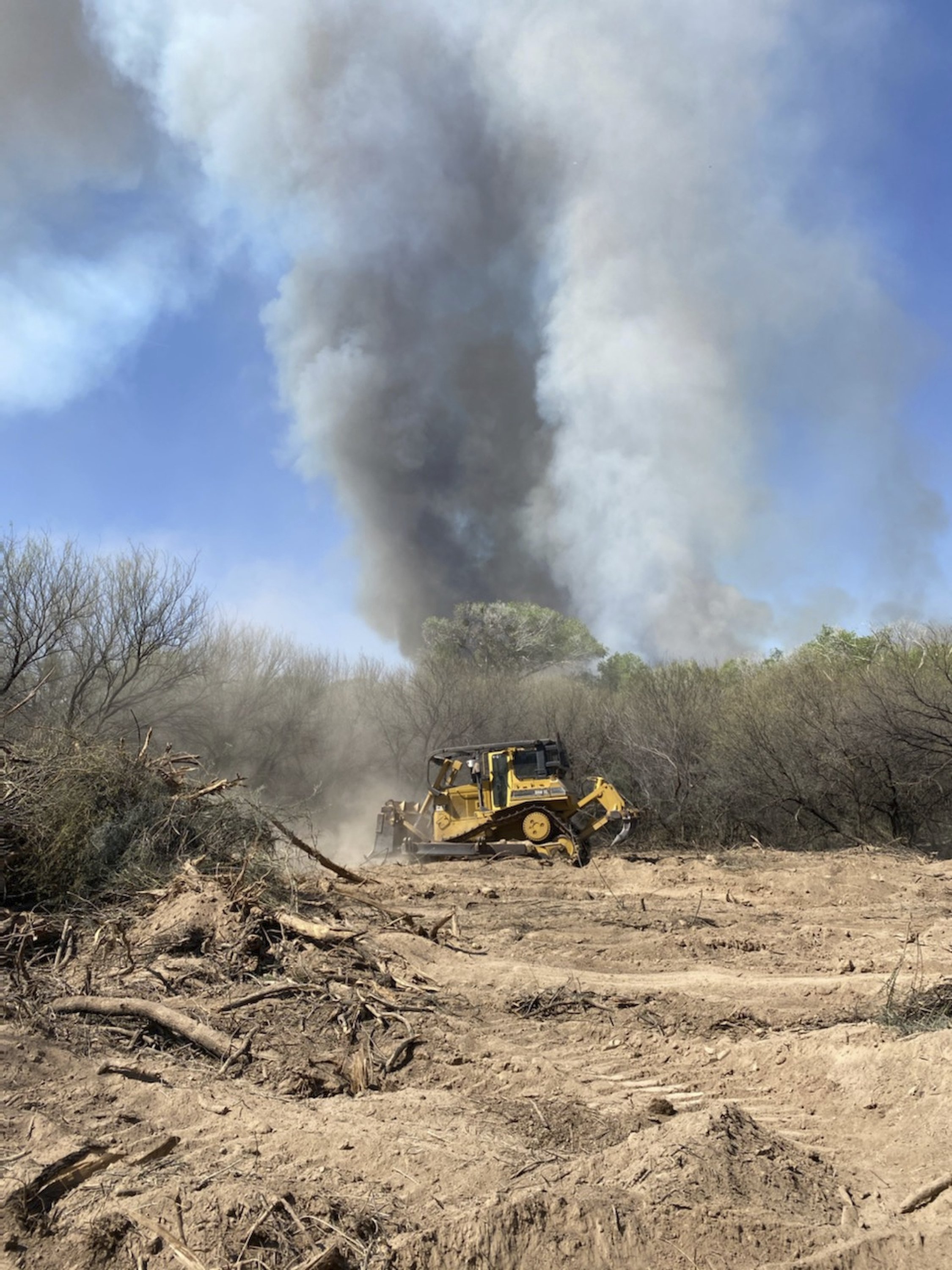 Arizona wildfire destroys 12 homes; 200 people evacuated AP News