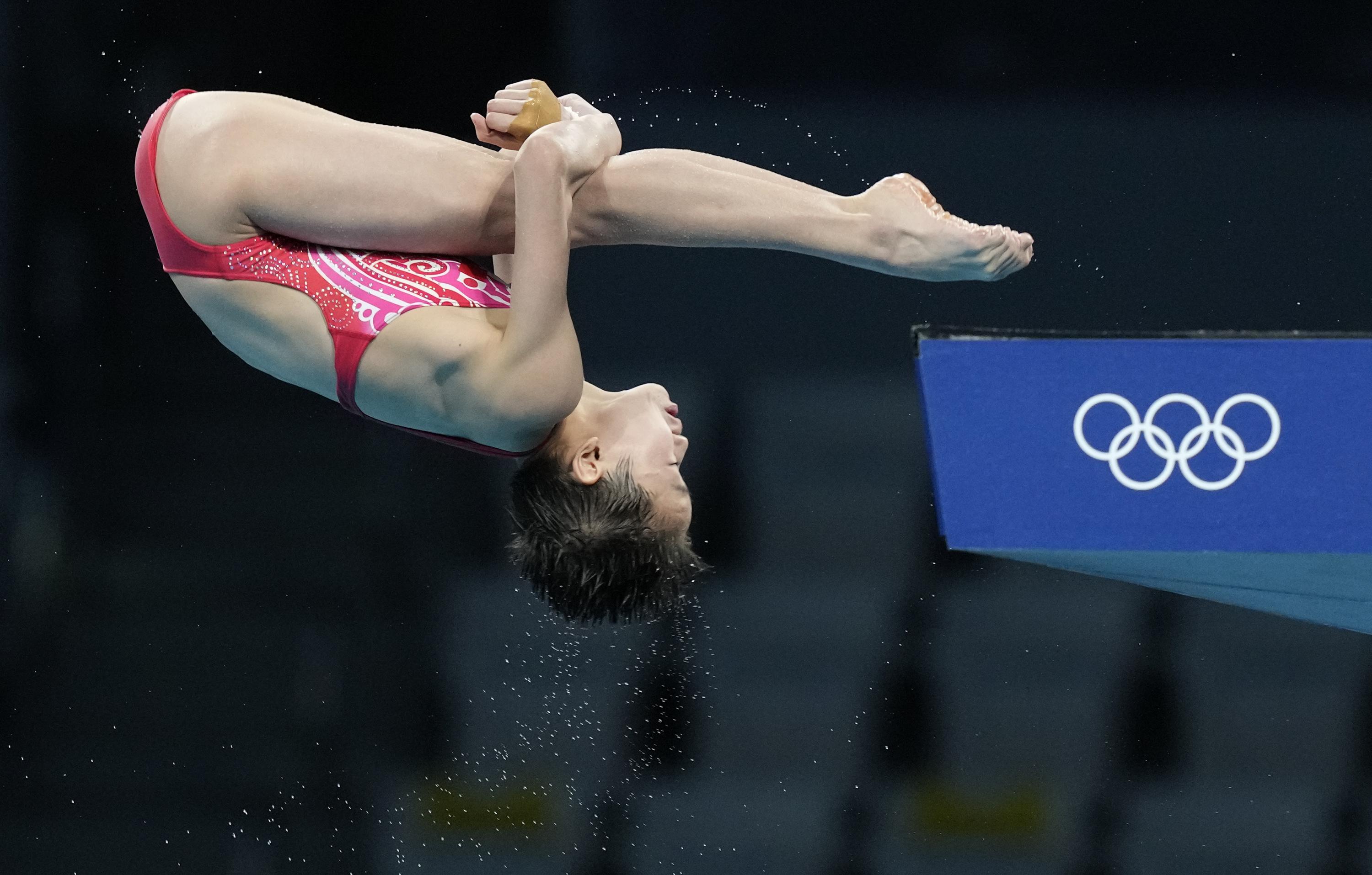 in women's diving 10m platform semifinal at the tokyo aquatics centre ...