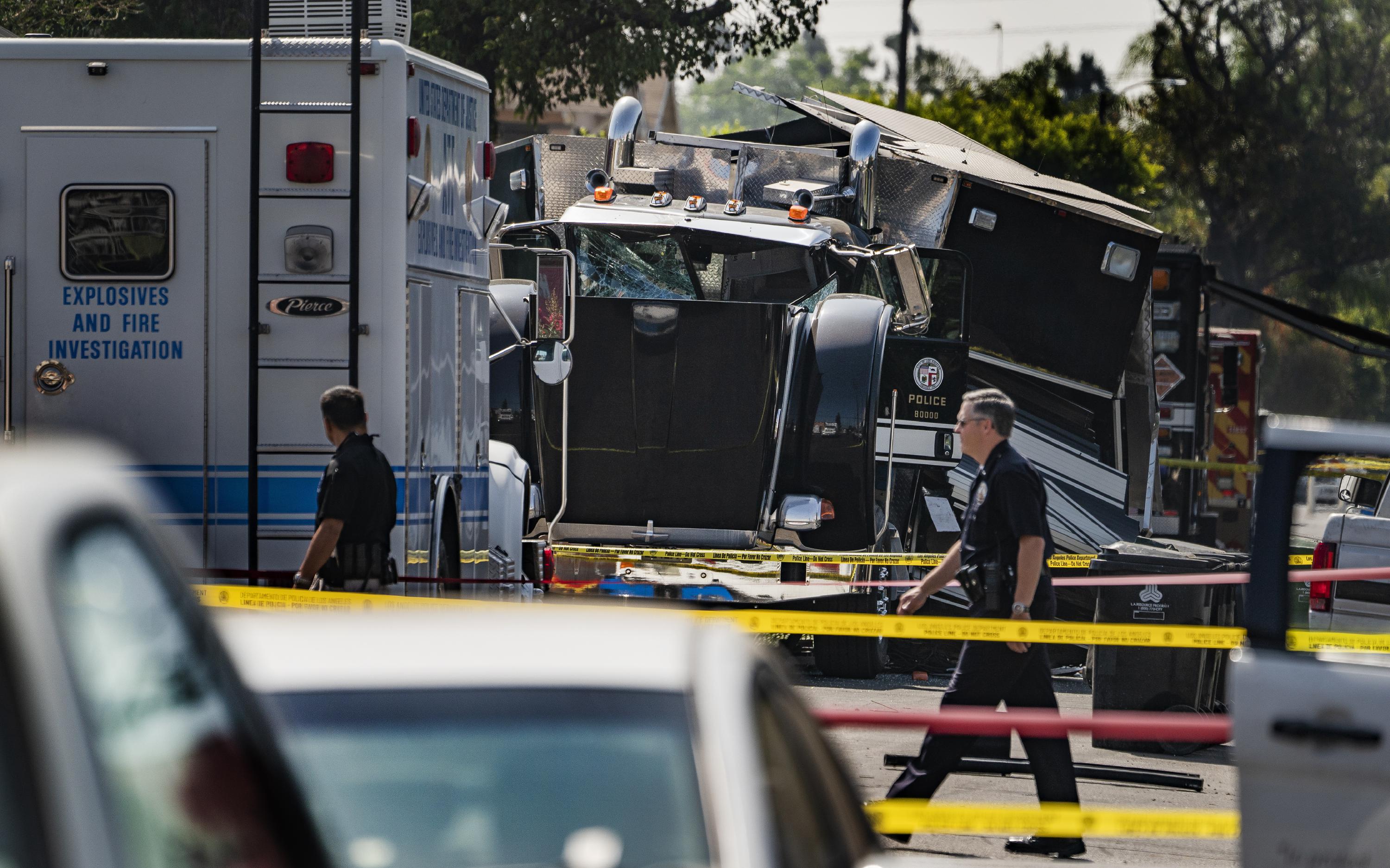Chief Bomb squad caused Los Angeles fireworks explosion AP News