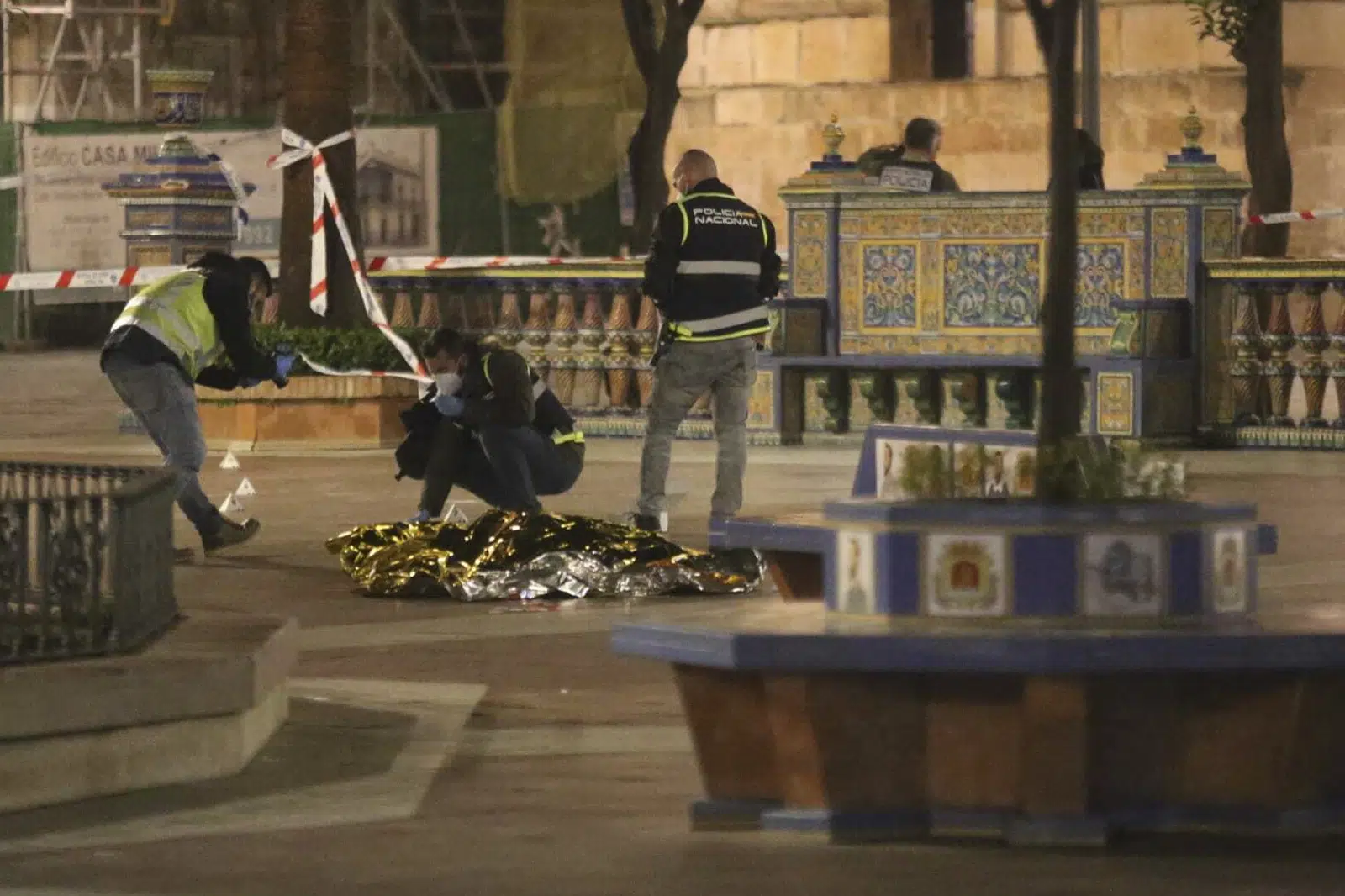 Spain: 1 dead in church machete attacks, terror link probed - The Associated Press - en Español