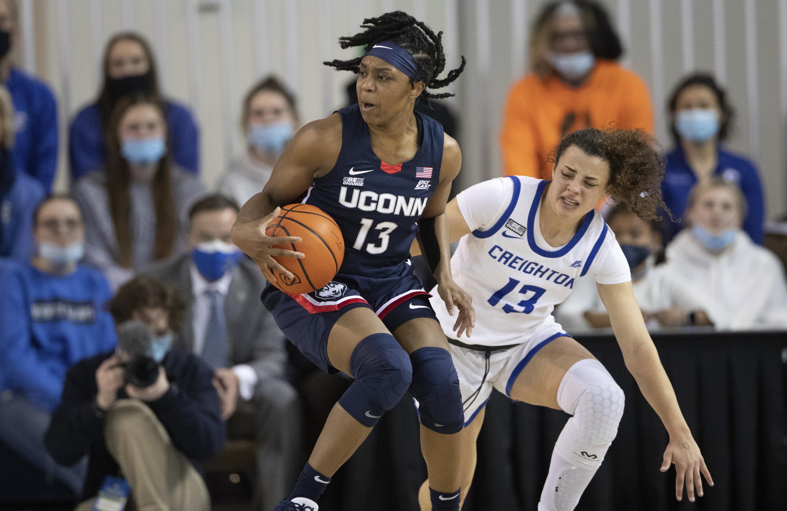 Ill Auriemma in locker room as No. 10 Huskies beat Creighton | AP News