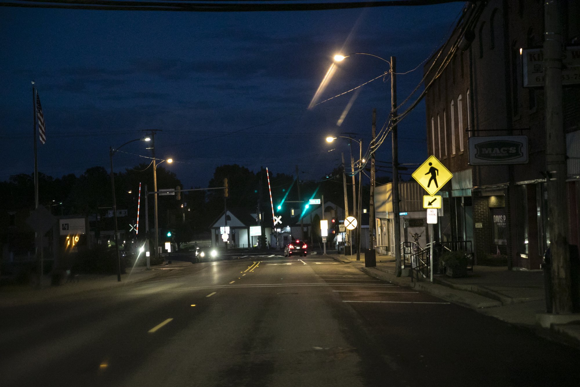Dusk settles over Anna, Ill. (AP Photo/Wong Maye-E)