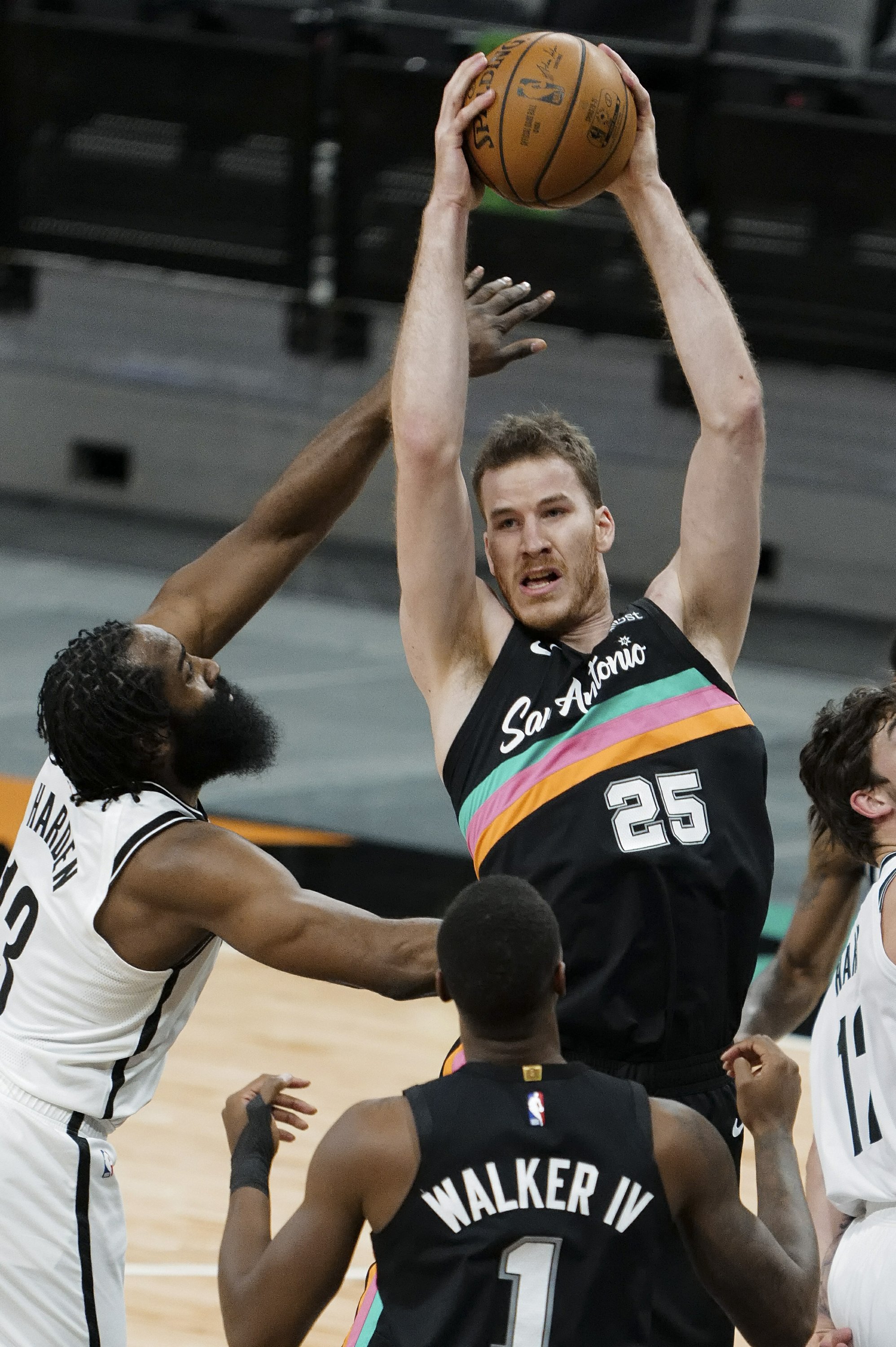 Harden S Triple Double Helps Nets Escape In Ot Against Spurs