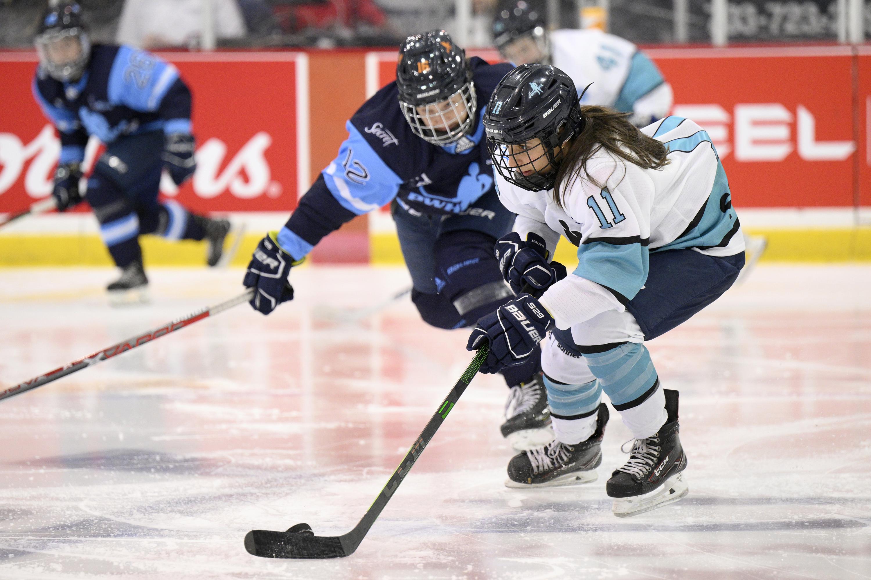 2 pro women’s hockey groups meet in an attempt to thaw the relationship