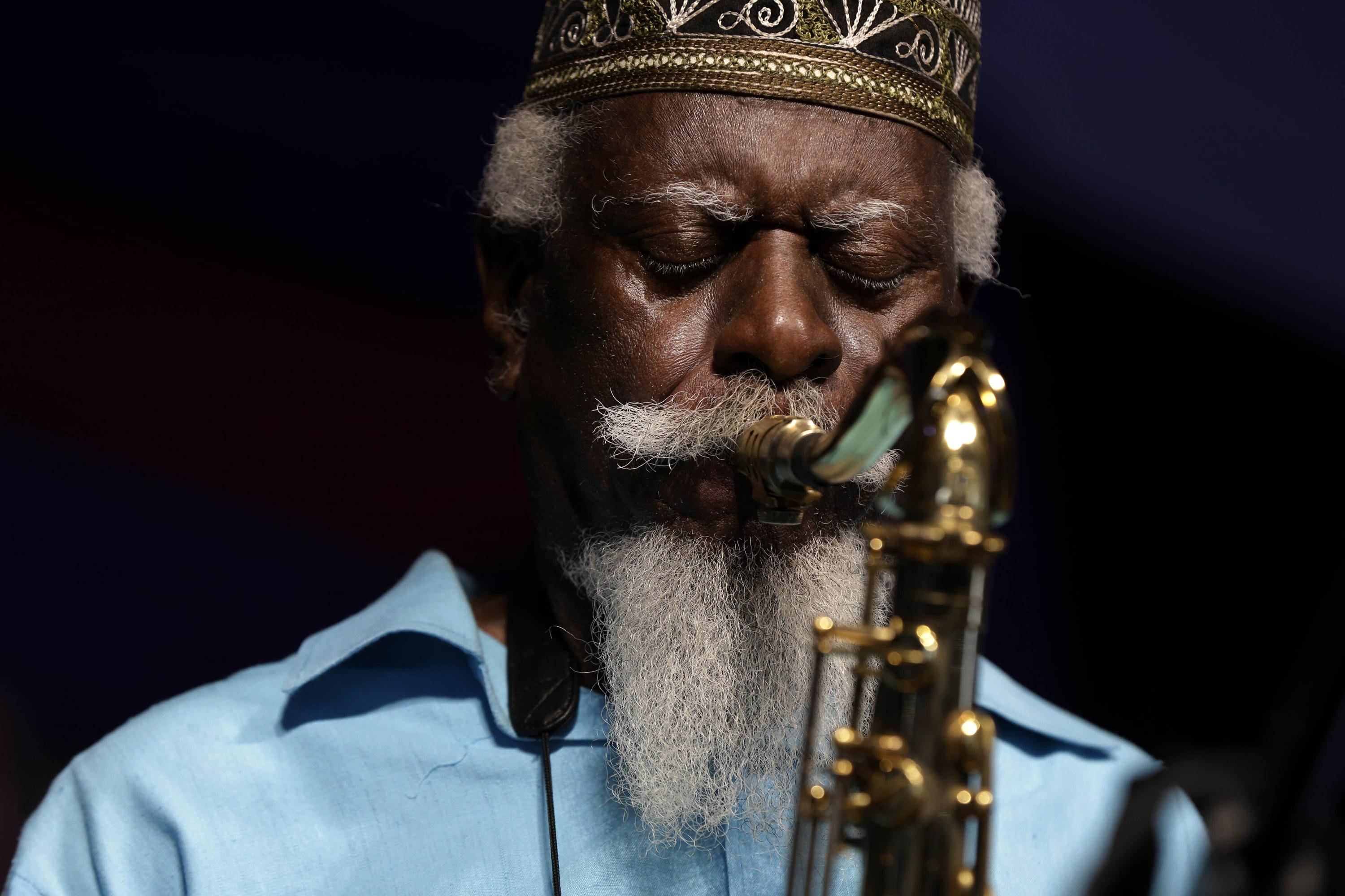 Pharoah Sanders, influential jazz saxophonist, dies at 81 | AP News