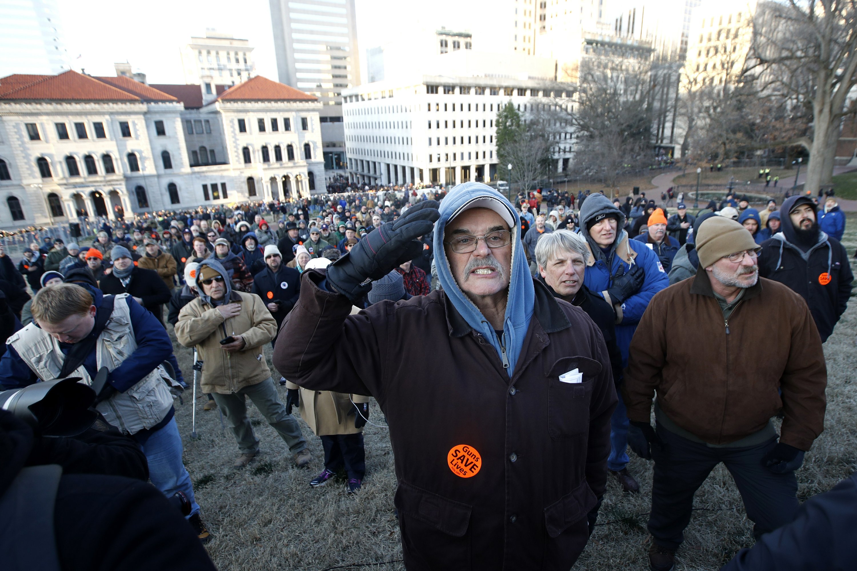 Virginia's capital braces for gun-rights rally