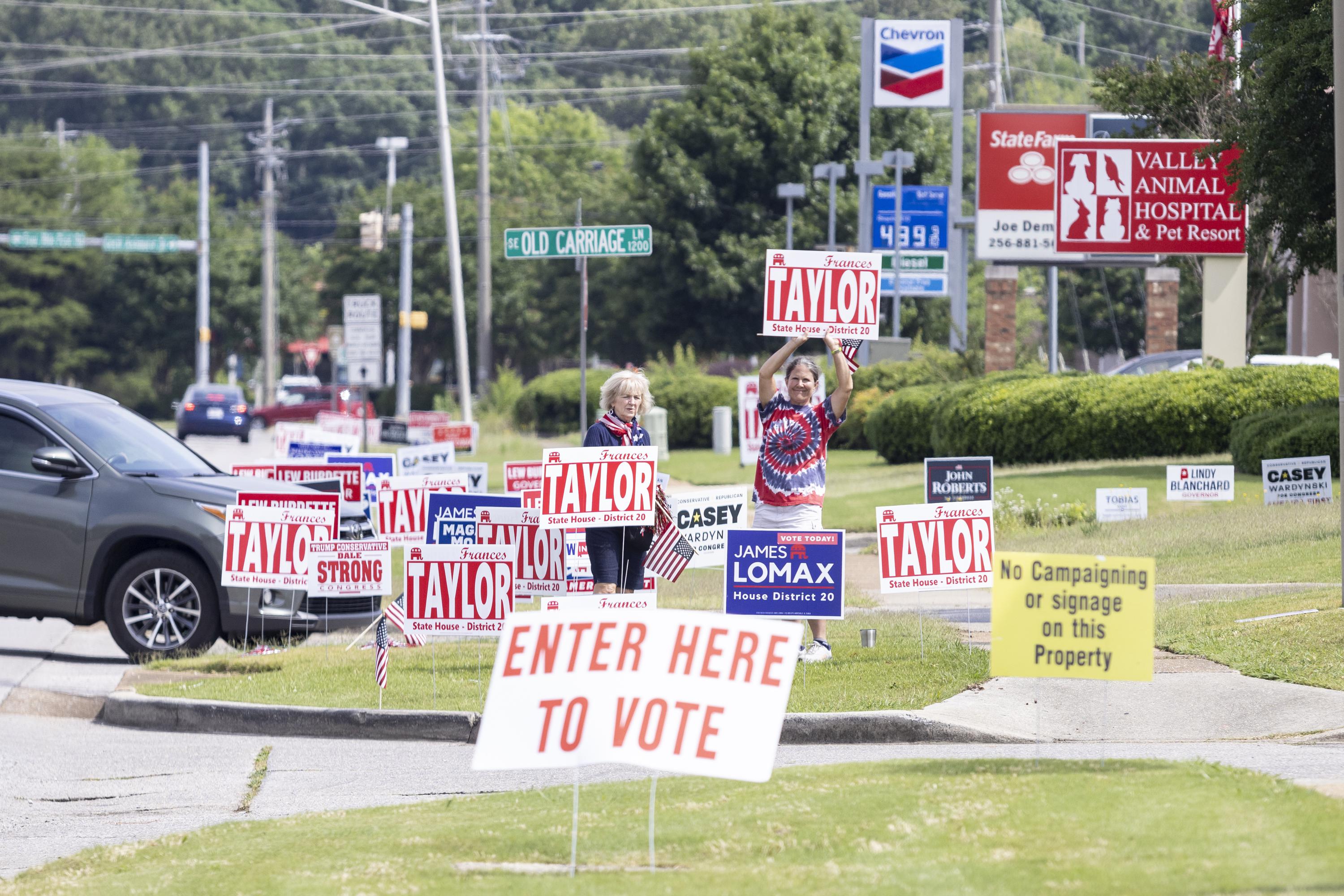 Alabama congressional races to feature one runoff in June AP News