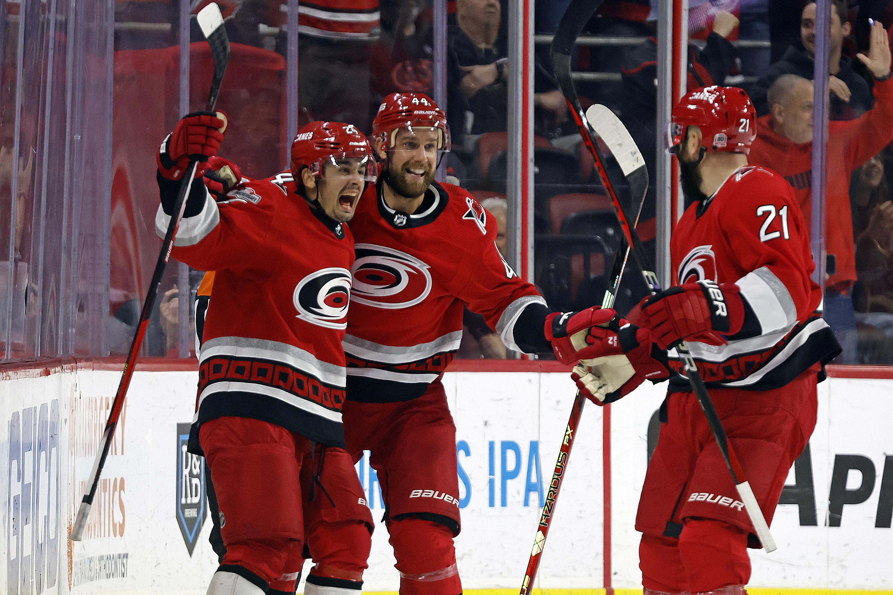 Jarvis' hat trick carries Hurricanes past Canadiens 6-2 | AP News