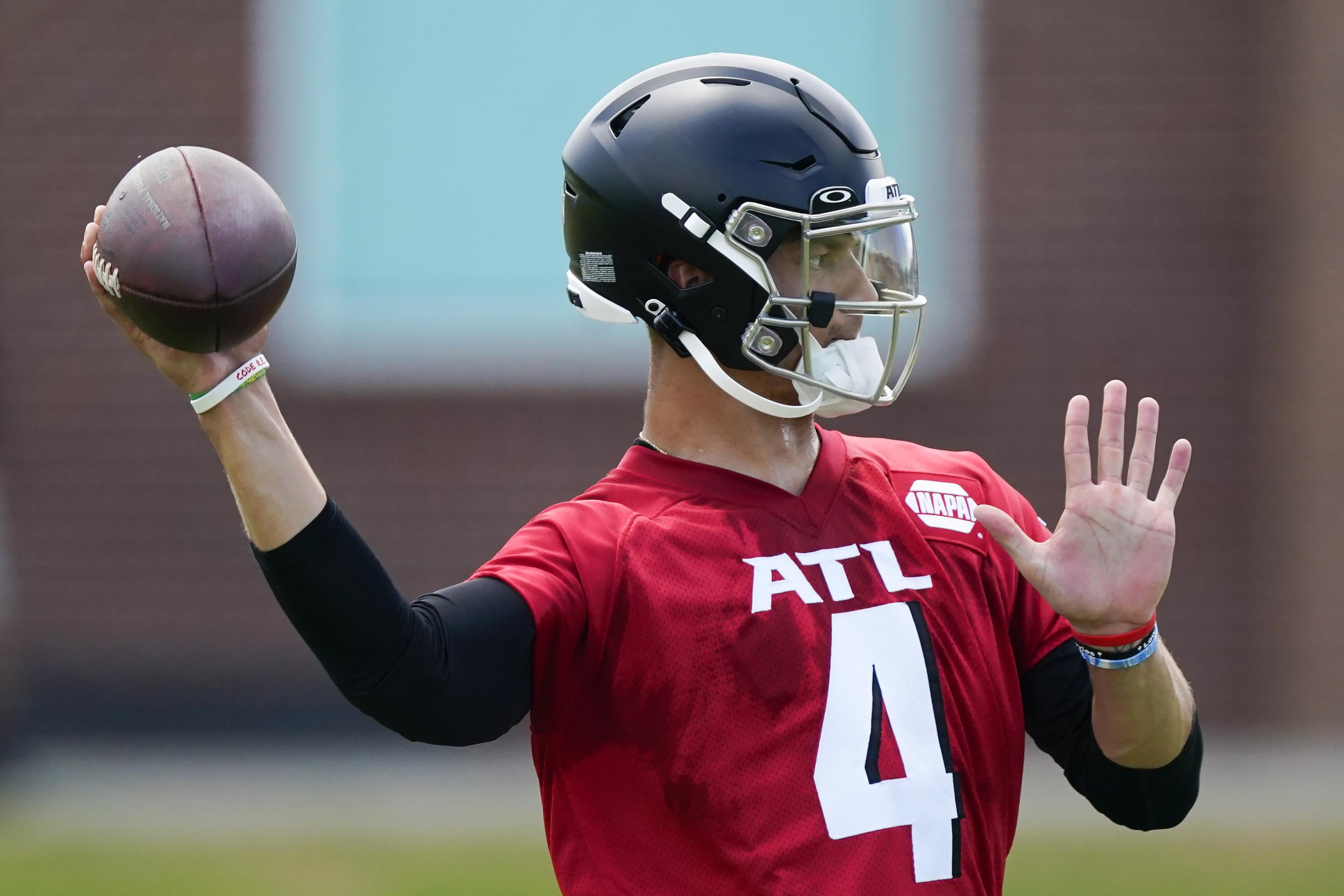 Falcons QB Ridder early to rise — and lead — at rookie camp AP News