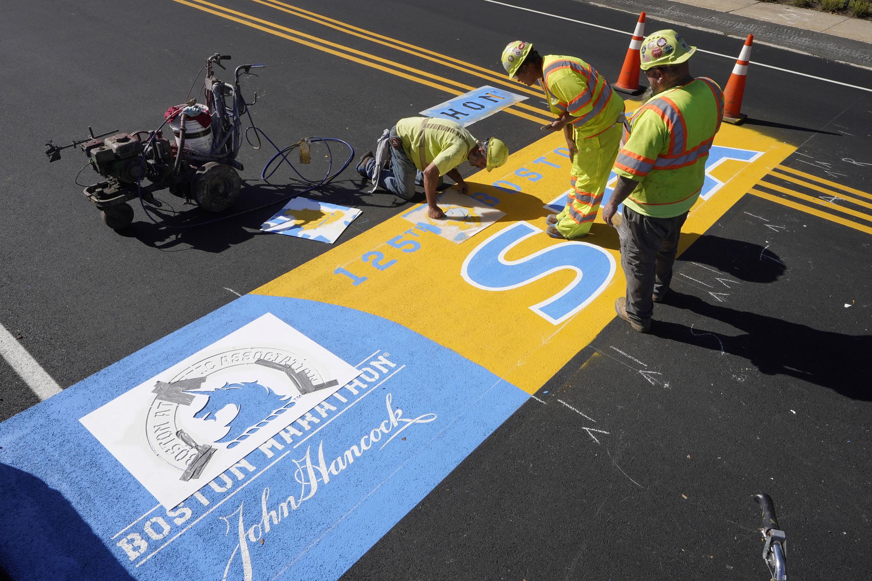 Marathon Changes Afoot Rolling Start Masks Leaf Peeping AP News