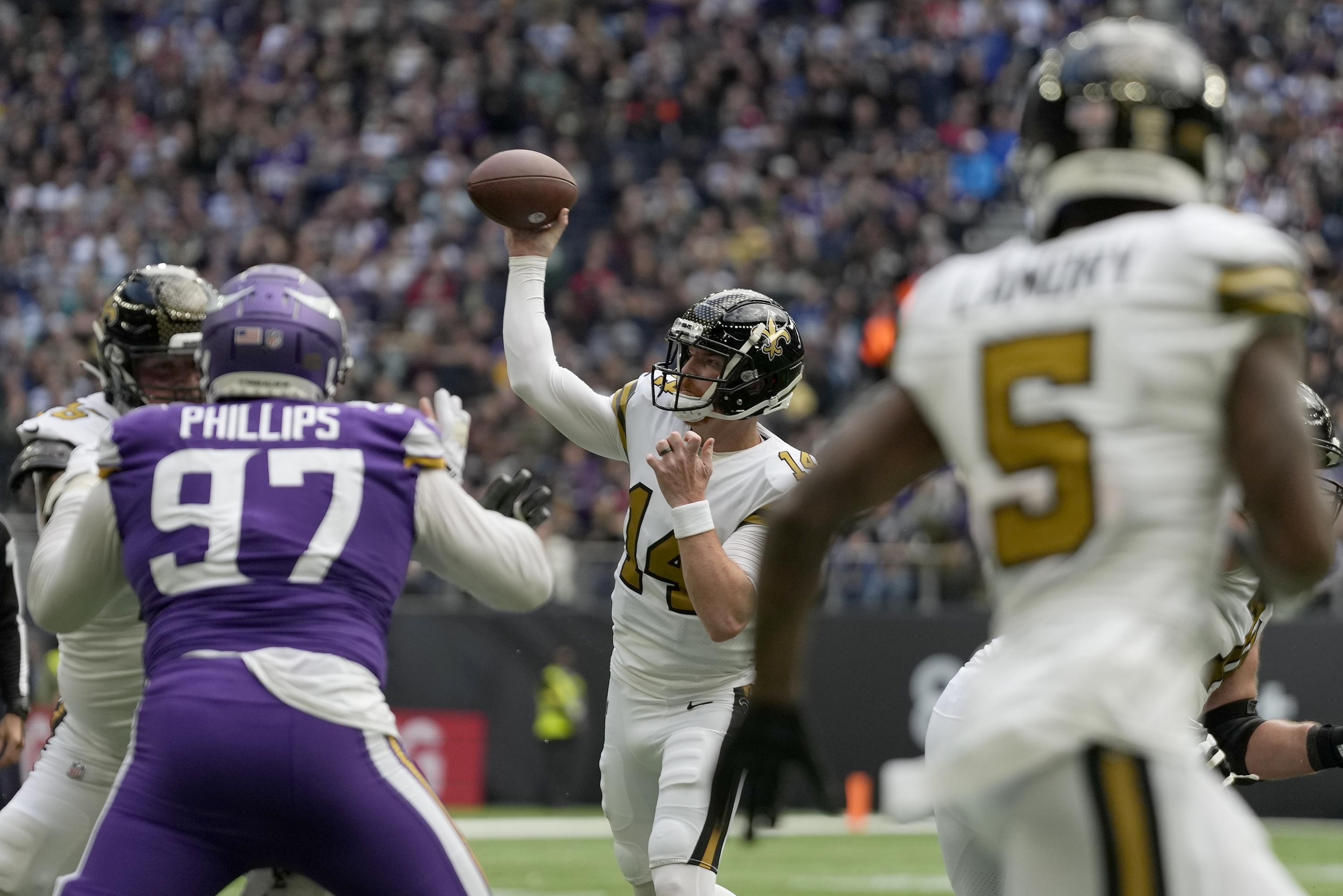 saints-allen-expects-dalton-to-start-at-qb-vs-seattle-ap-news