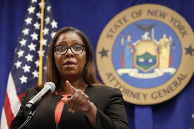 ARCHIVO — En esta foto del 6 de agosto del 2020, la fiscal general de Nueva York habla en una conferencia de prensa en la ciudad de Nueva York.  (AP Foto/Kathy Willens)