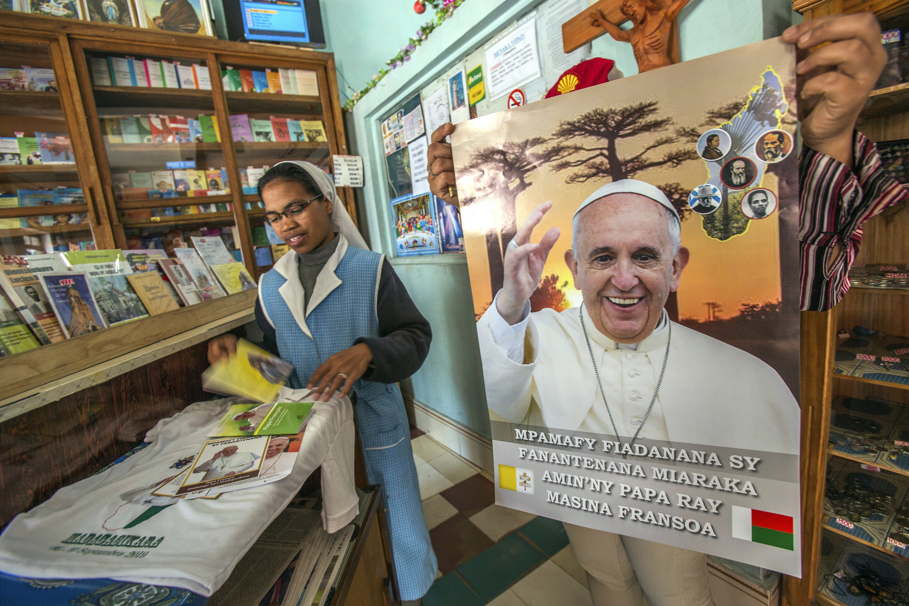 Climate, post-conflict peace on pope's Africa agenda - The Associated Press