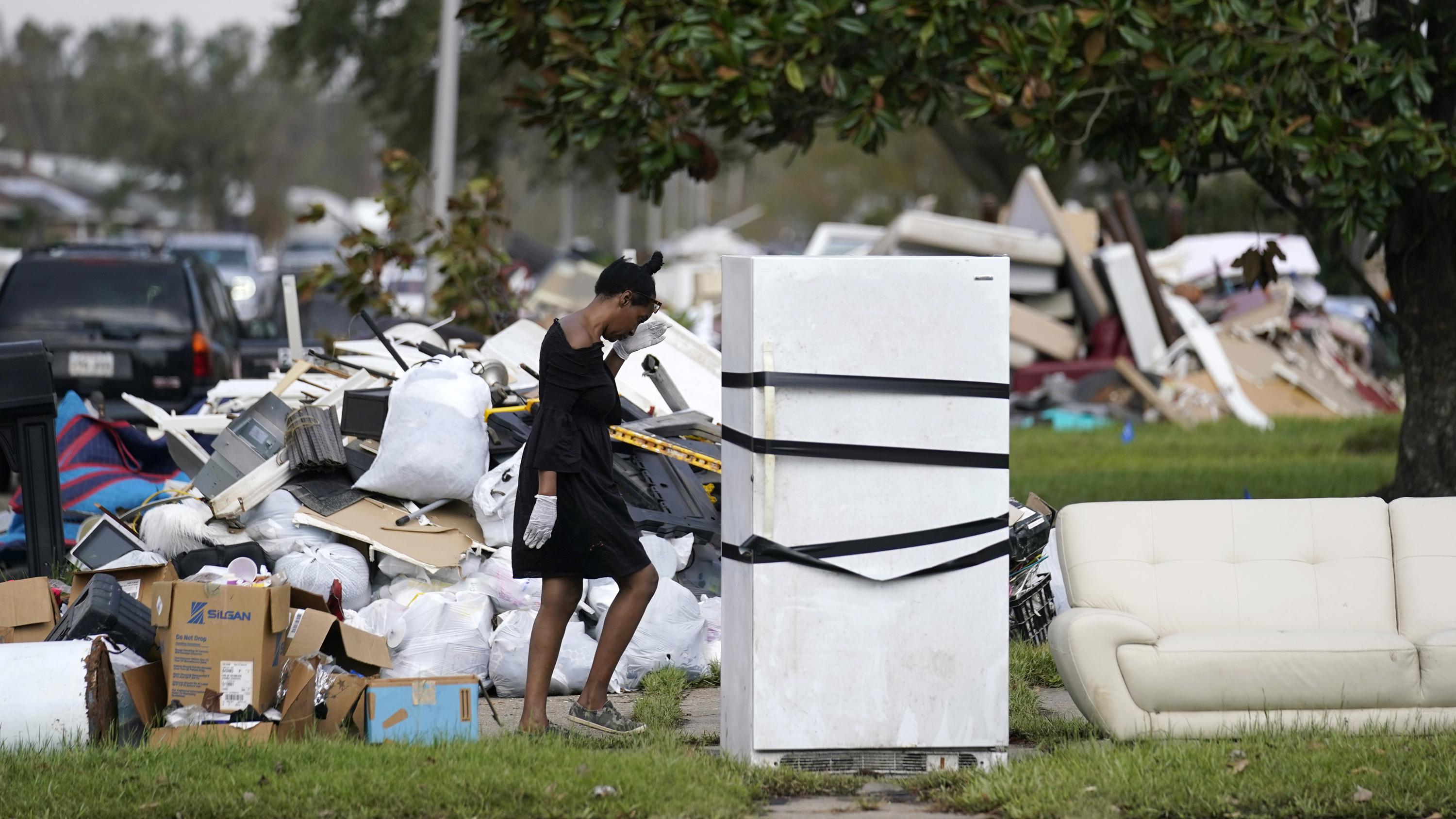 The Ida curfew rose in New Orleans;  11 new deaths were reported