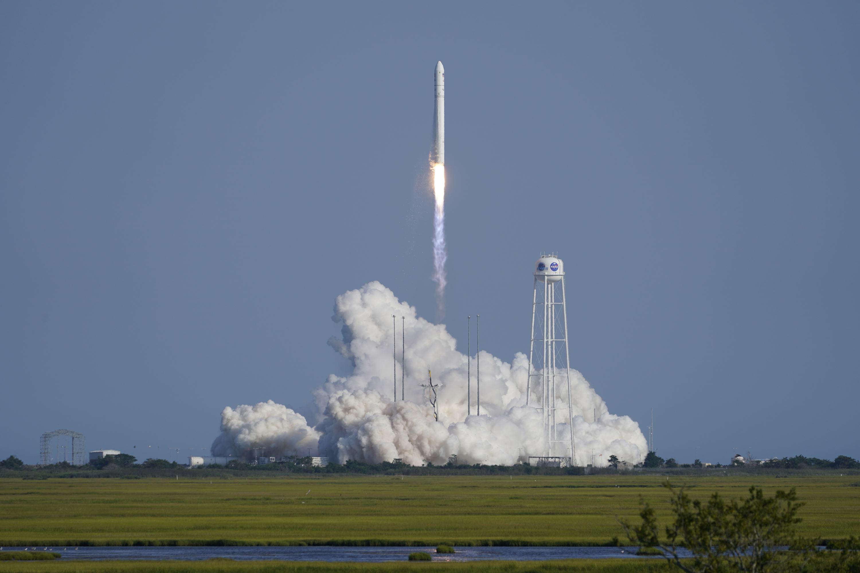 Fournitures de la station spatiale lancées avec livraison de pizza pour 7