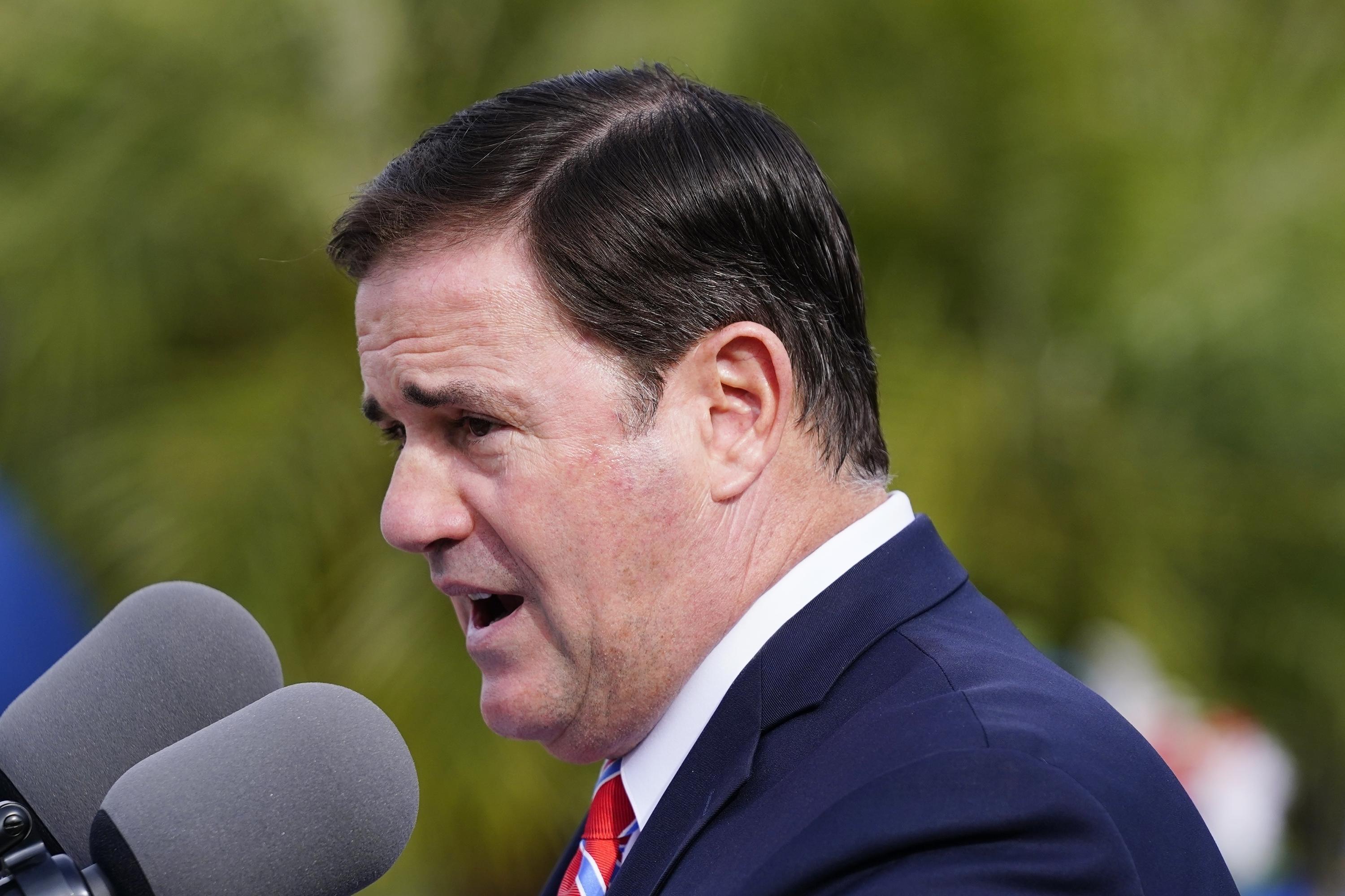 senate-panel-oks-working-poor-tax-credit-dems-ducey-want-ap-news