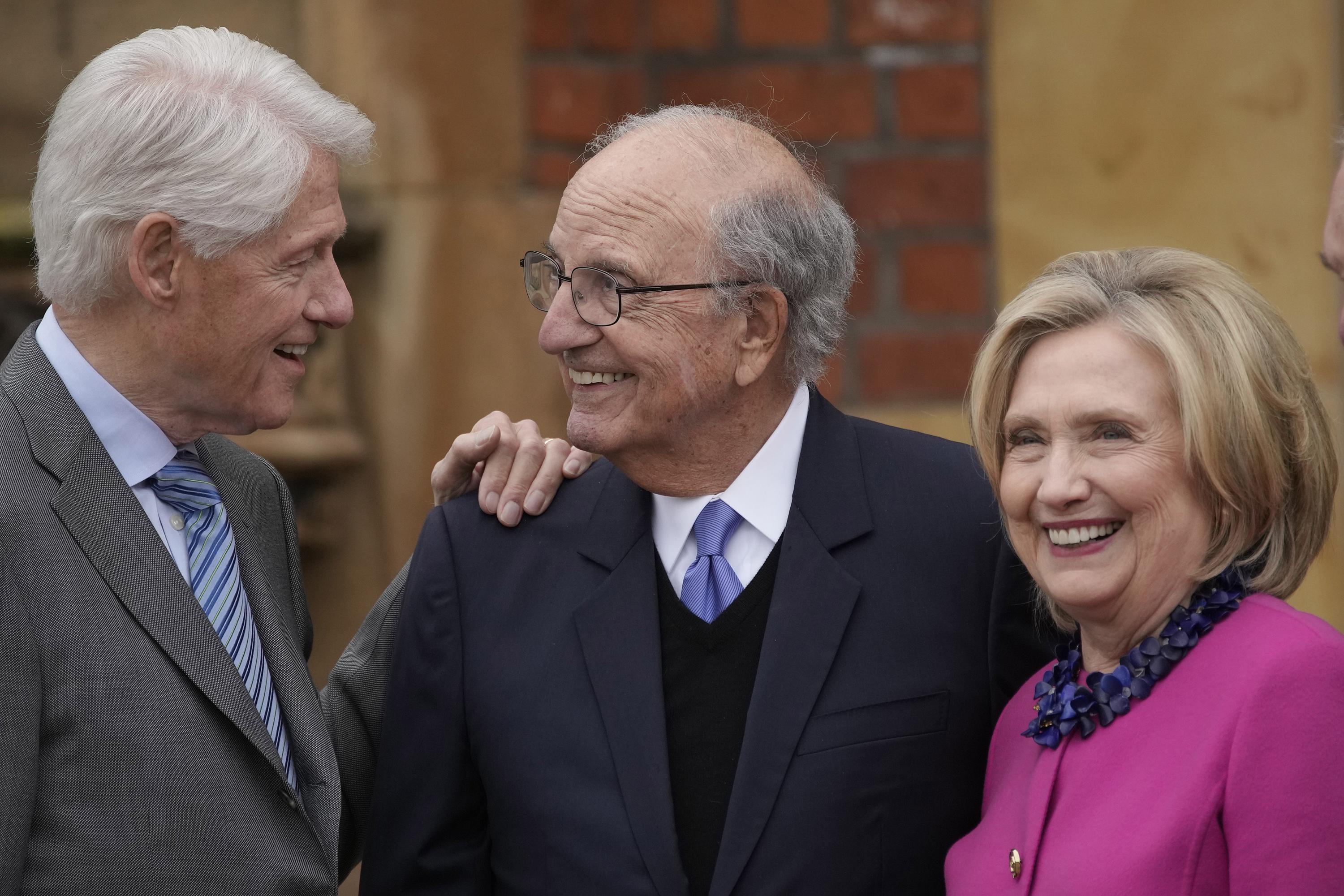 Hillary Clinton inaugurated as new Queen's University chancellor