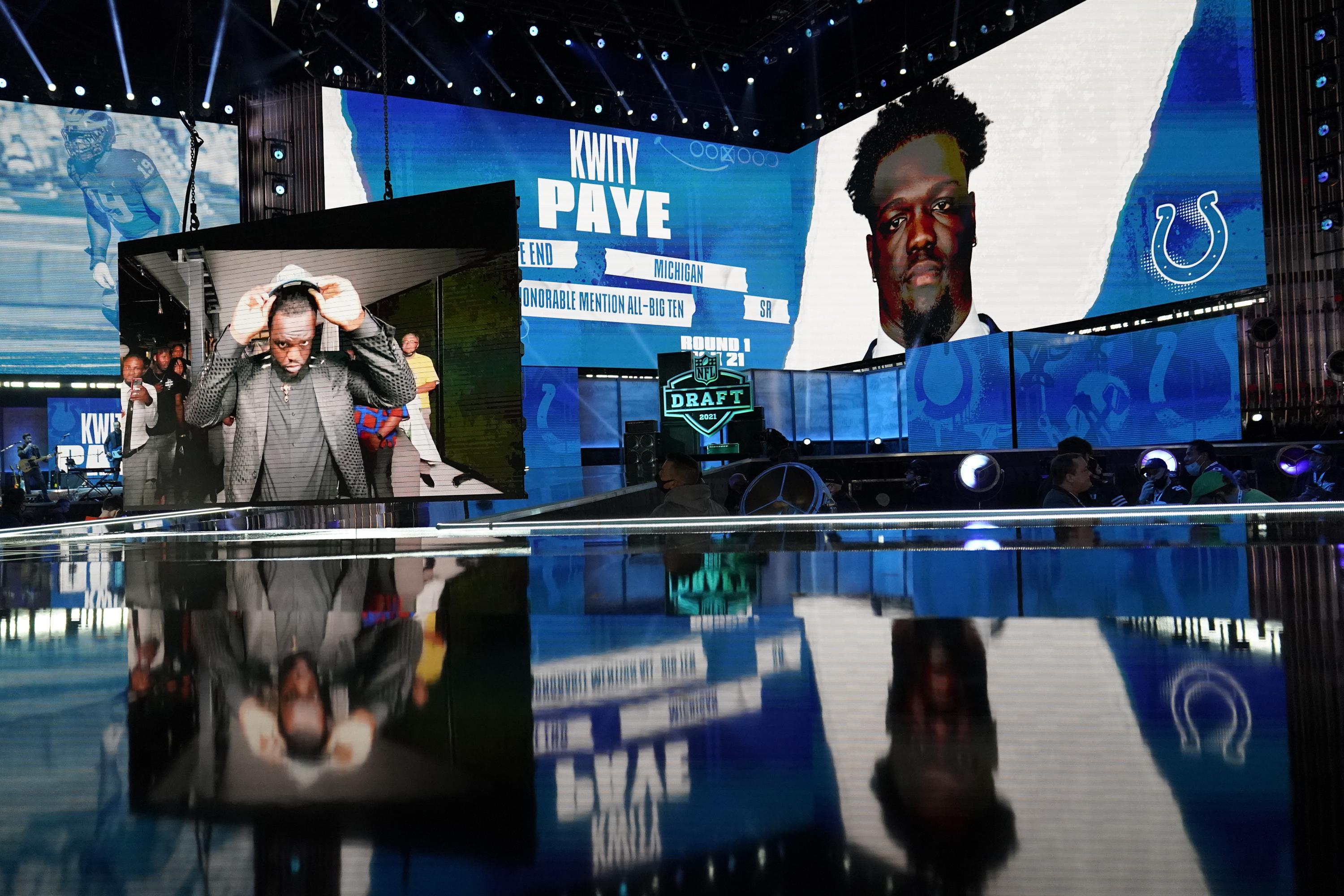عيار ٢١ Indianapolis Colts add pass rusher Kwity Paye of Michigan | AP News عيار ٢١ عيار ٢١ Indianapolis Colts add pass rusher Kwity Paye of Michigan | AP News عيار ٢١