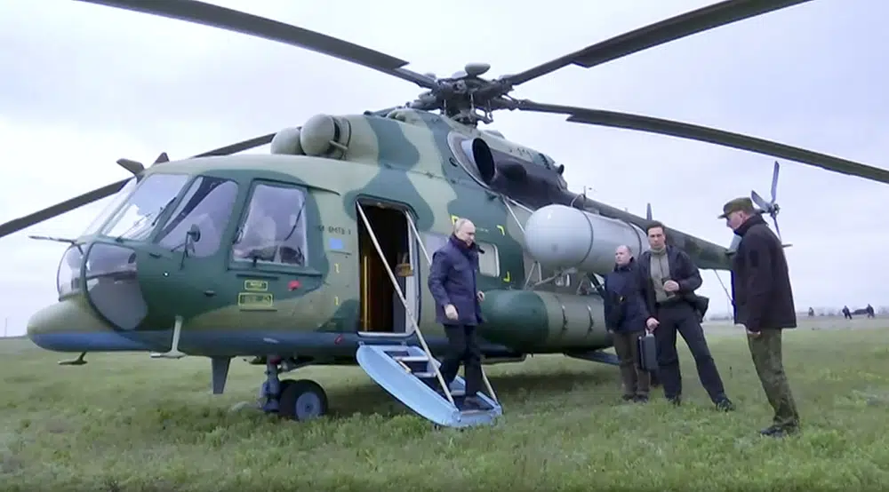 Putin Visits Troops in Russian-Controlled Regions of Ukraine