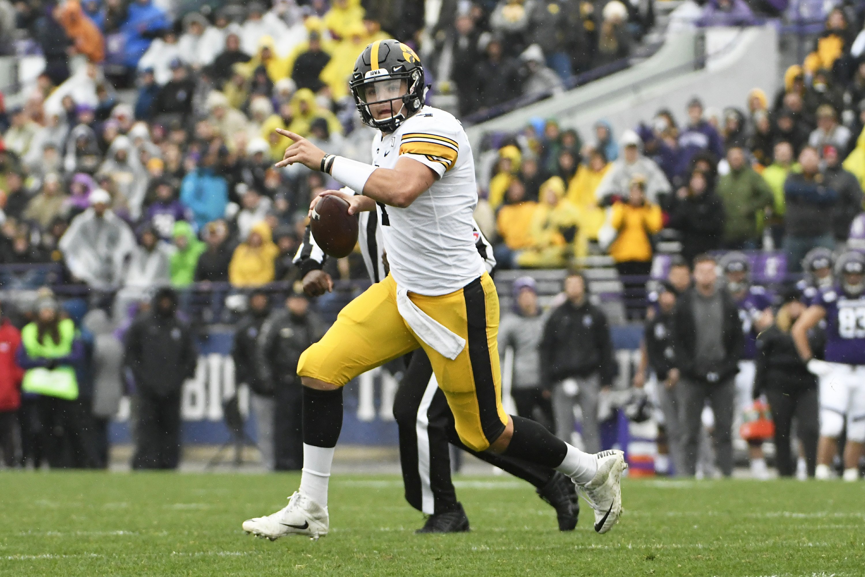 No. 18 Iowa looks to snap losing streak vs. No. 16 Badgers | AP News