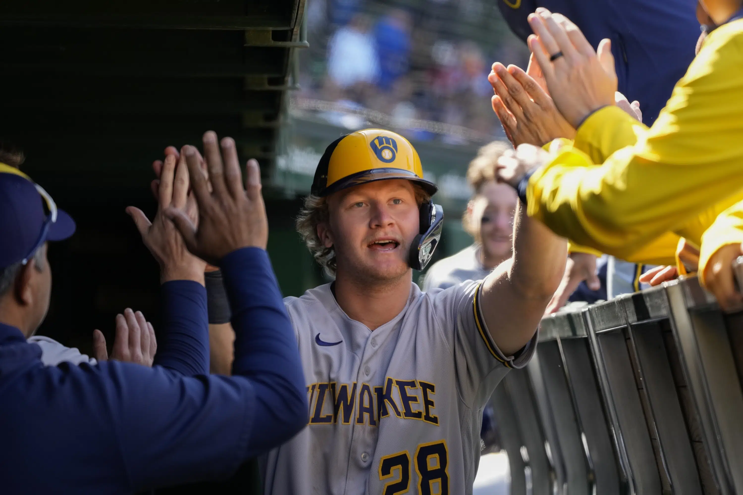 Winker drives in 3 as Brewers beat Taillon Cubs 95 Winker drives in 3 as Brewers beat Taillon Cubs 95