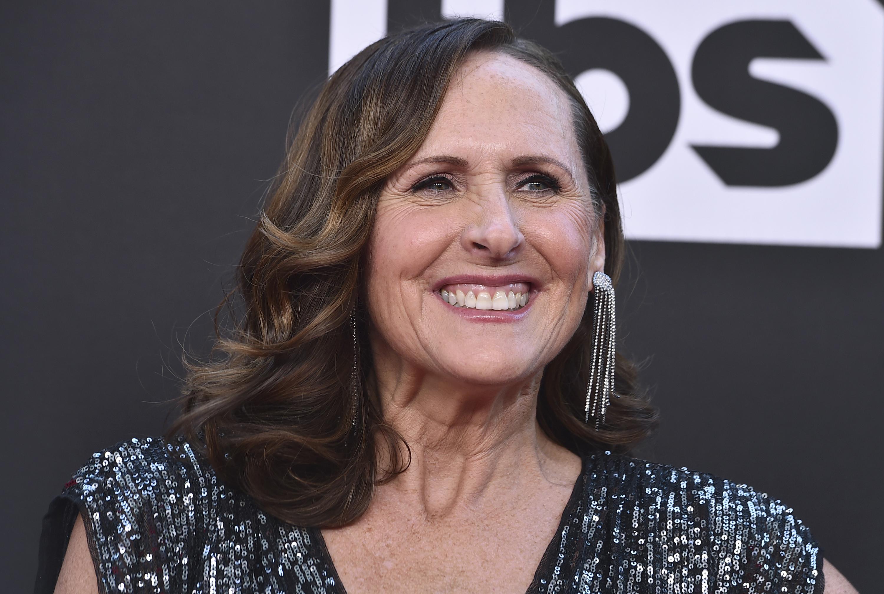 How Molly Shannon achieved ‘superstar’ status AP News