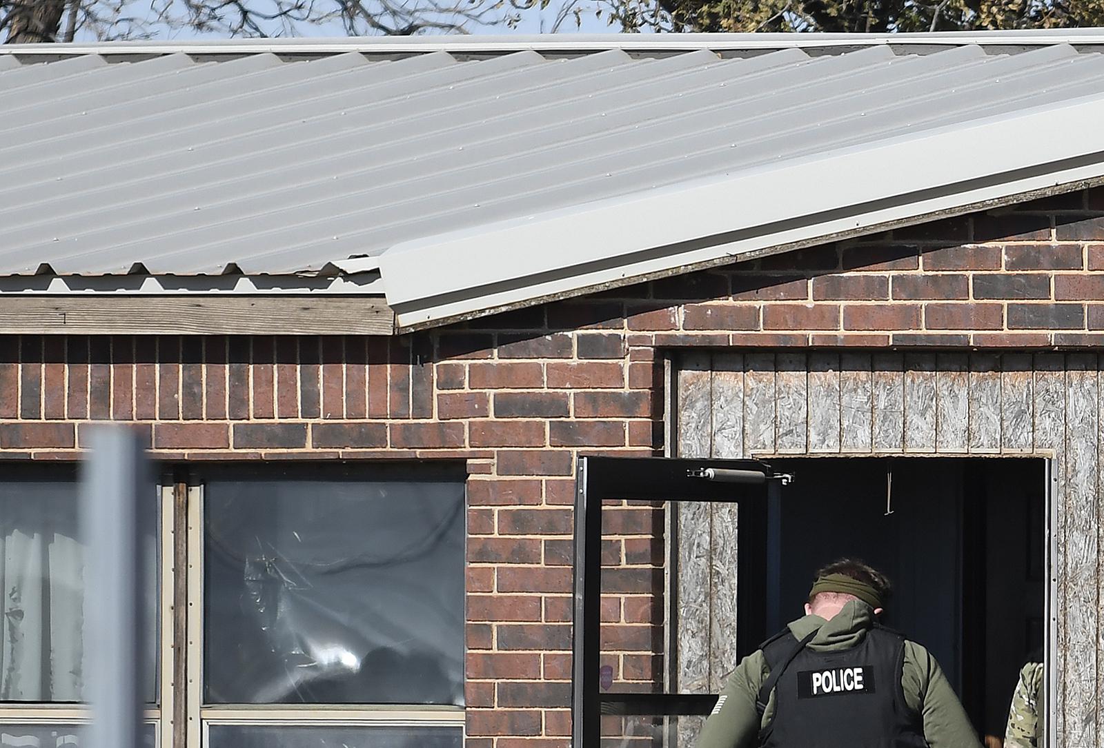 Image of post: Miami police arrest man in 4 killings on Oklahoma pot farm