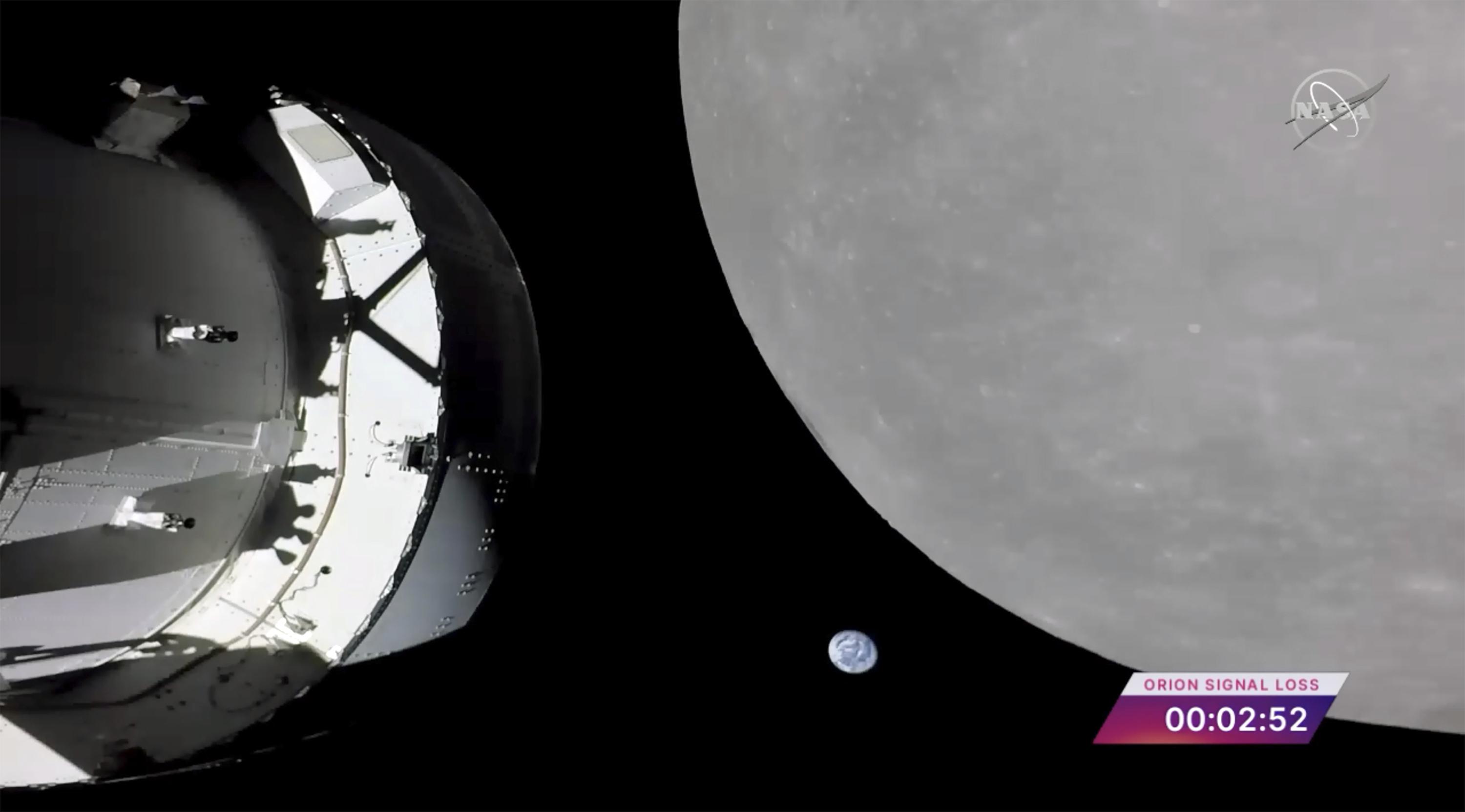 美国宇航局太空舱飞越月球，绕月轨道前的最后一大步