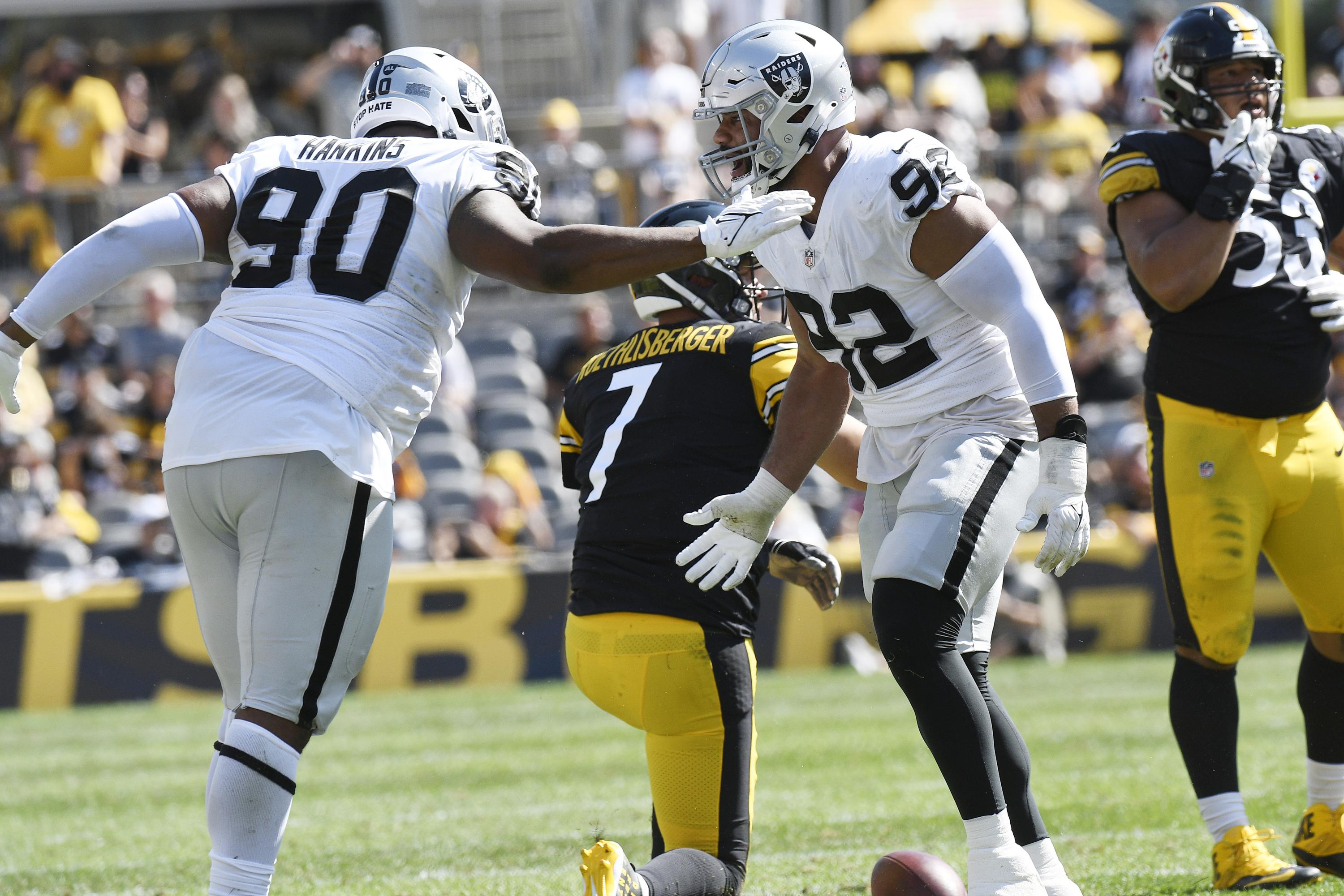 Carr throws for 382 yards, Raiders top Steelers 2617 AP News