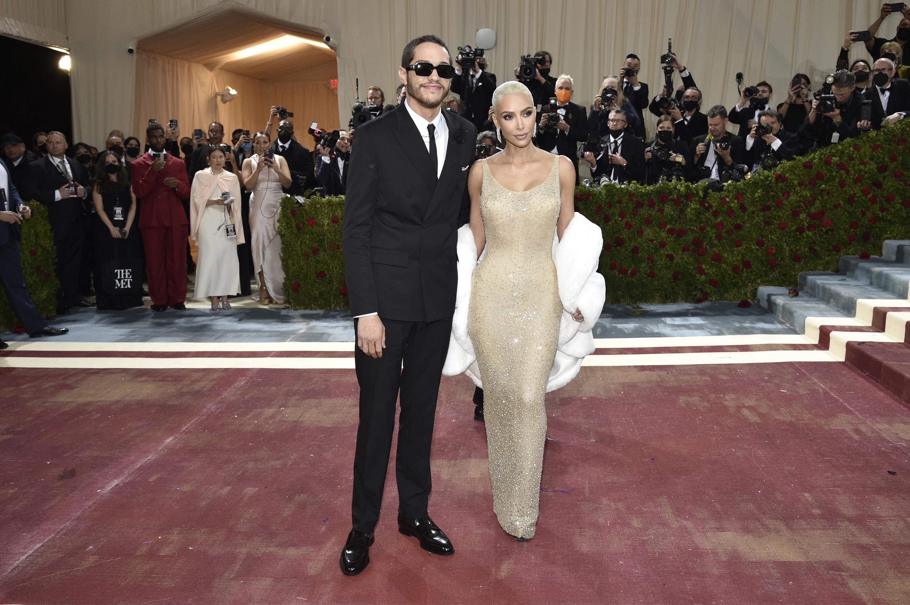 Met Gala 2022 Live updates from the red carpet AP News