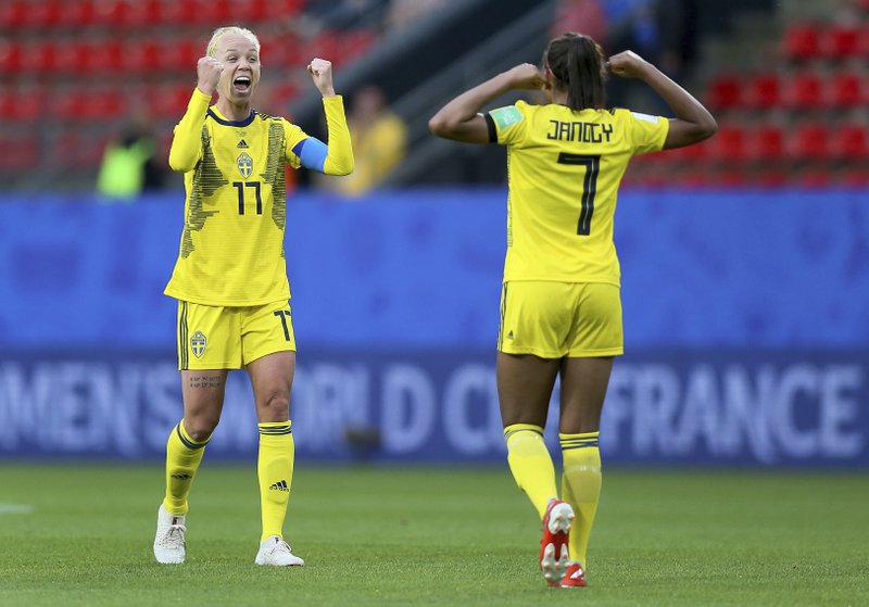 Sweden Defeats Newcomers Chile 2 0 After Delay