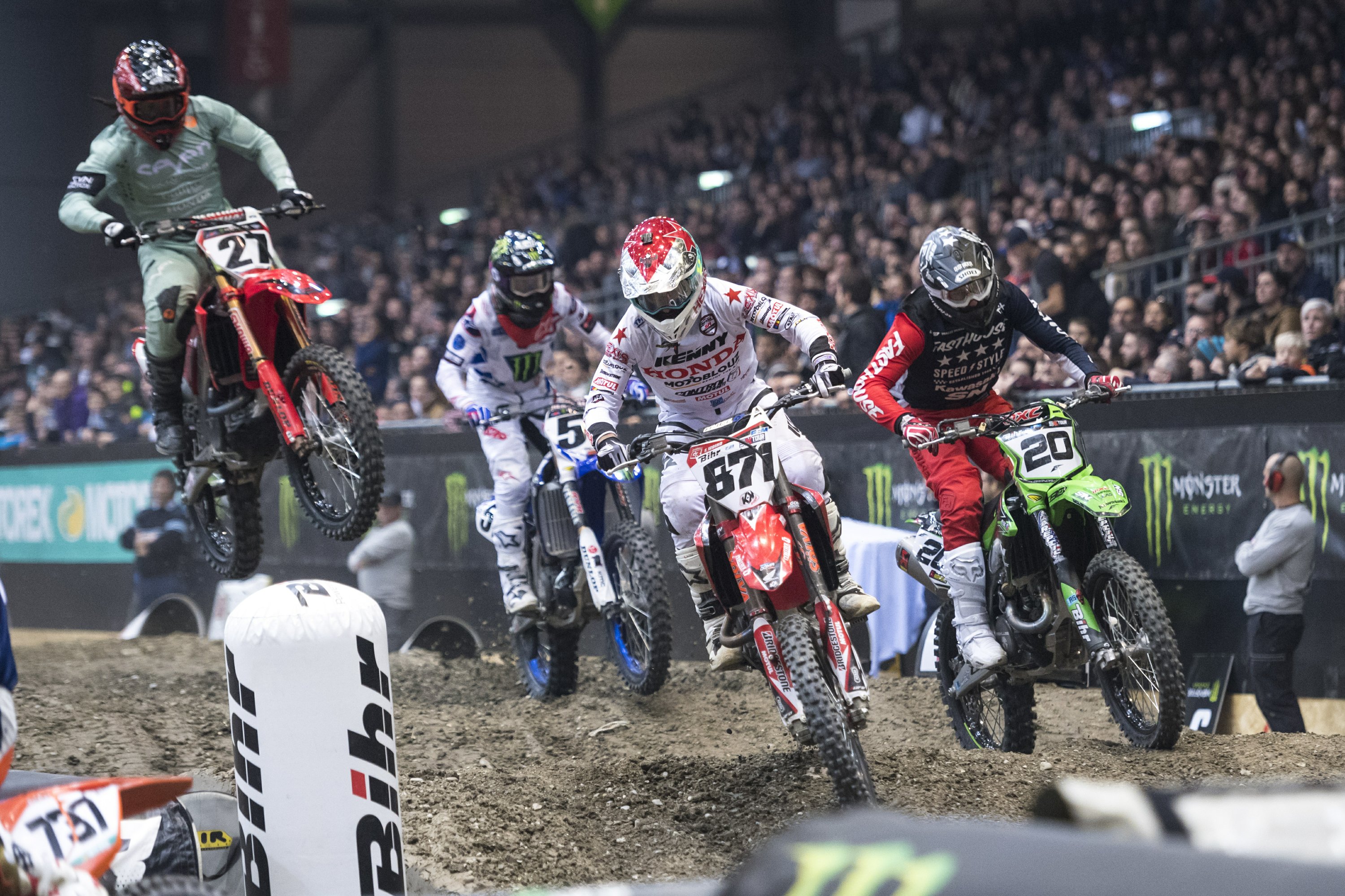 Supercross return in Utah goes smoothly AP News