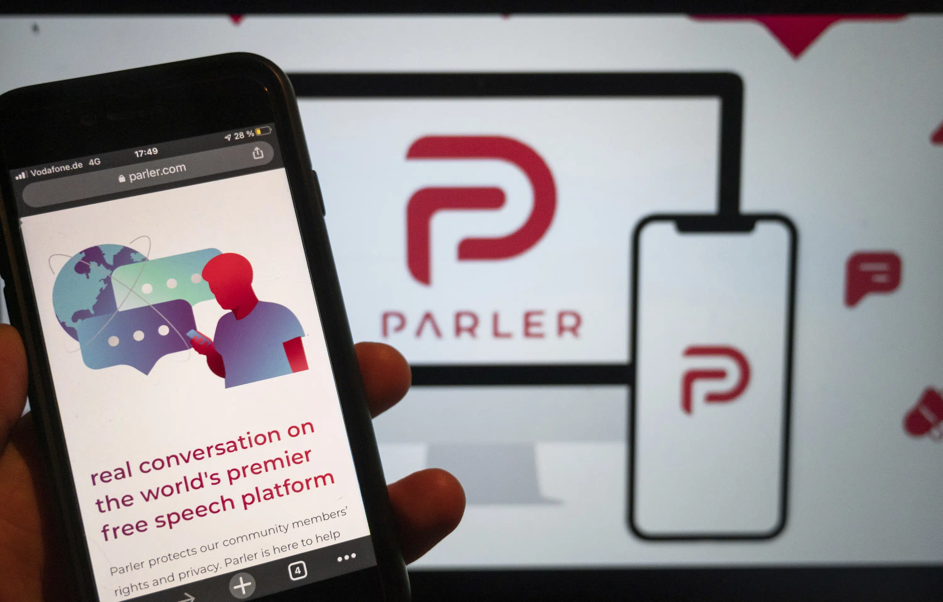 Transparant Verbeteren monteren Digital conglomerate buys right-wing app Parler | AP News