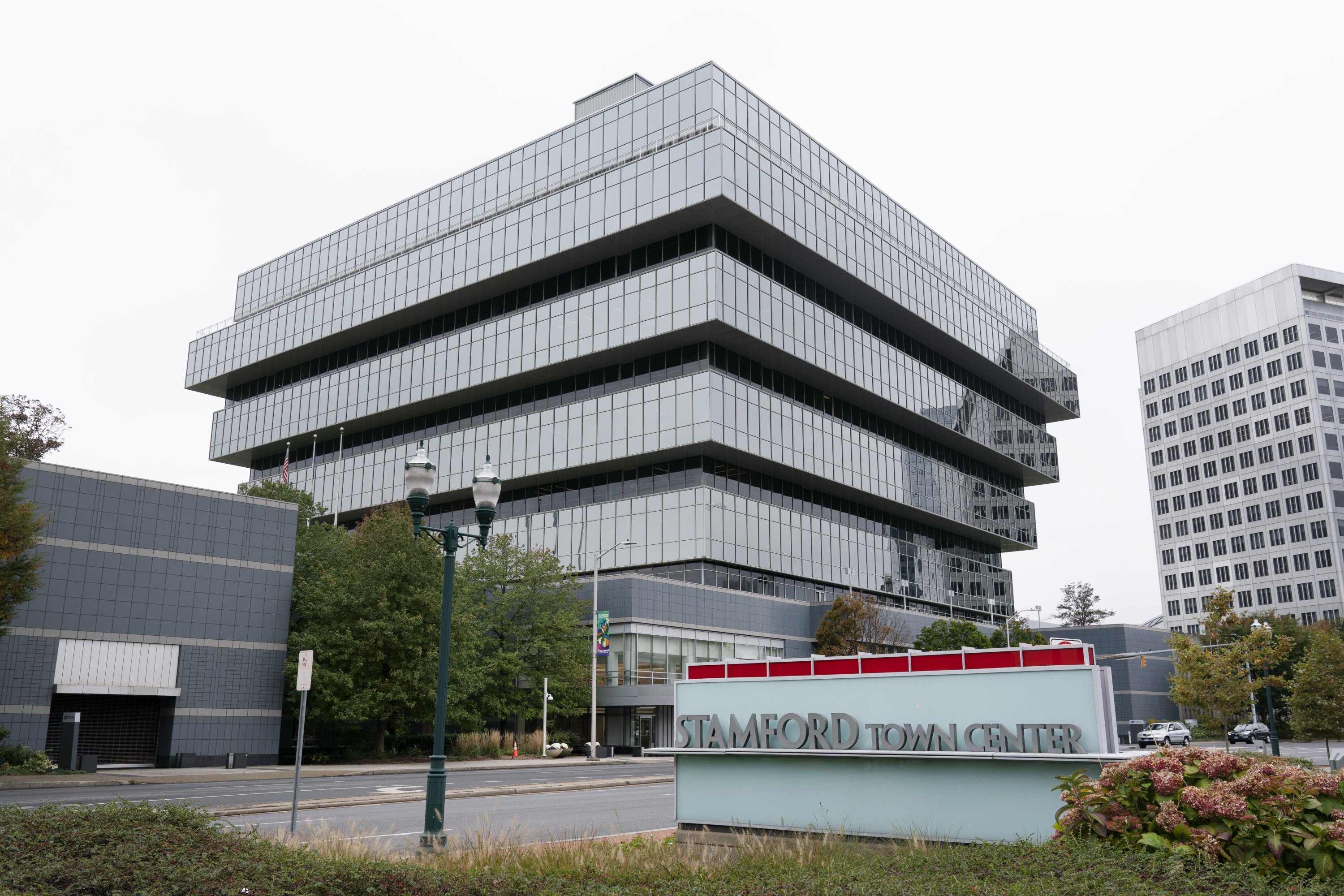 Xhbwenovant Health Headquarters 36 - f0vl0he