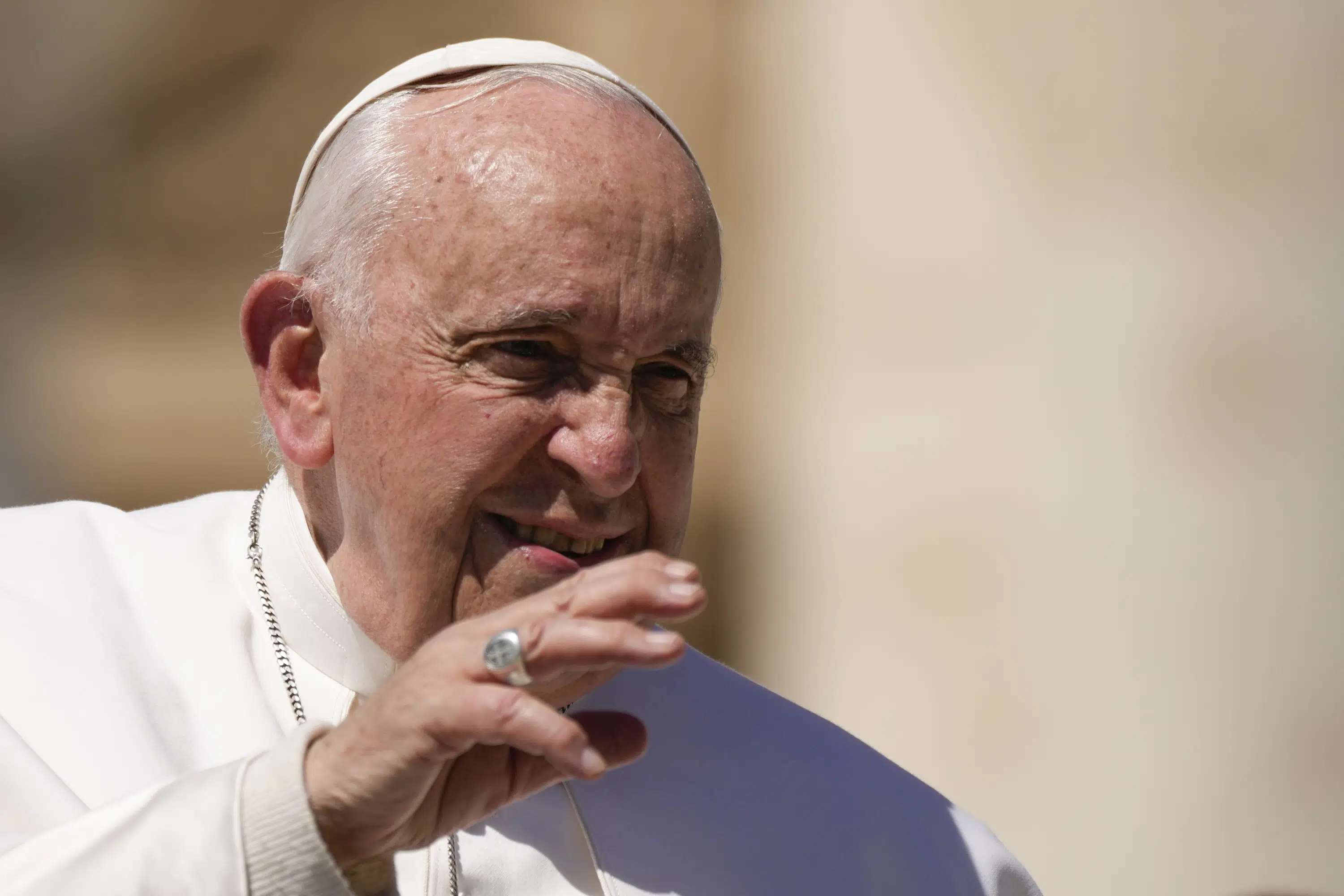 Paus mengizinkan wanita untuk memilih pada pertemuan uskup berikutnya
