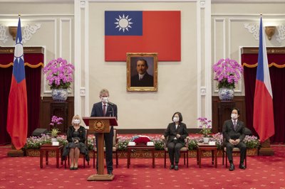 Czech Senate President Meets Taiwan Leader Beijing Protests Ap News